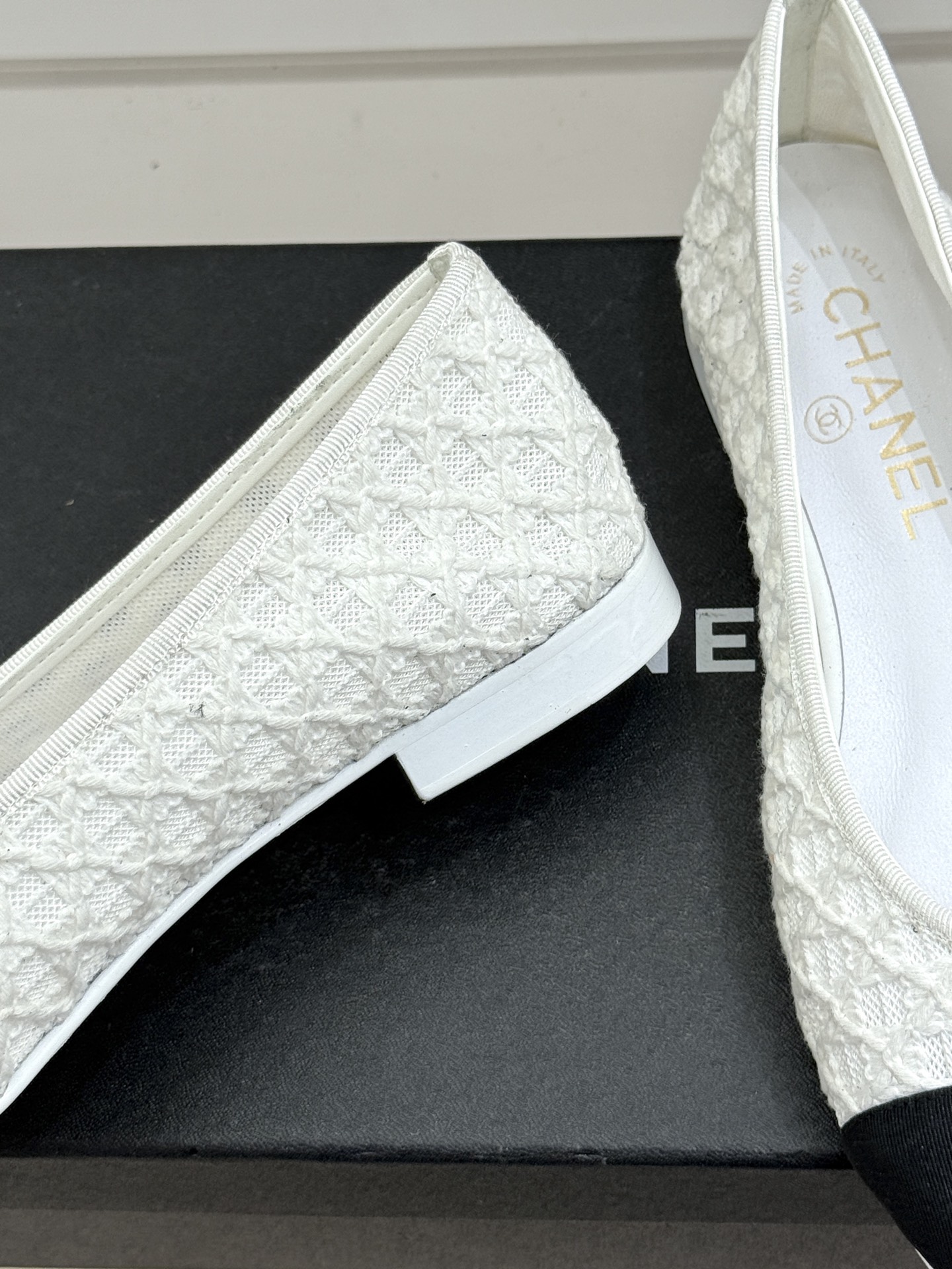 CHANE*｜小香26C新品编织双C平底芭蕾舞鞋当高定针织工艺邂逅芭蕾鞋的经典廓形这双芭蕾舞鞋 为法式优