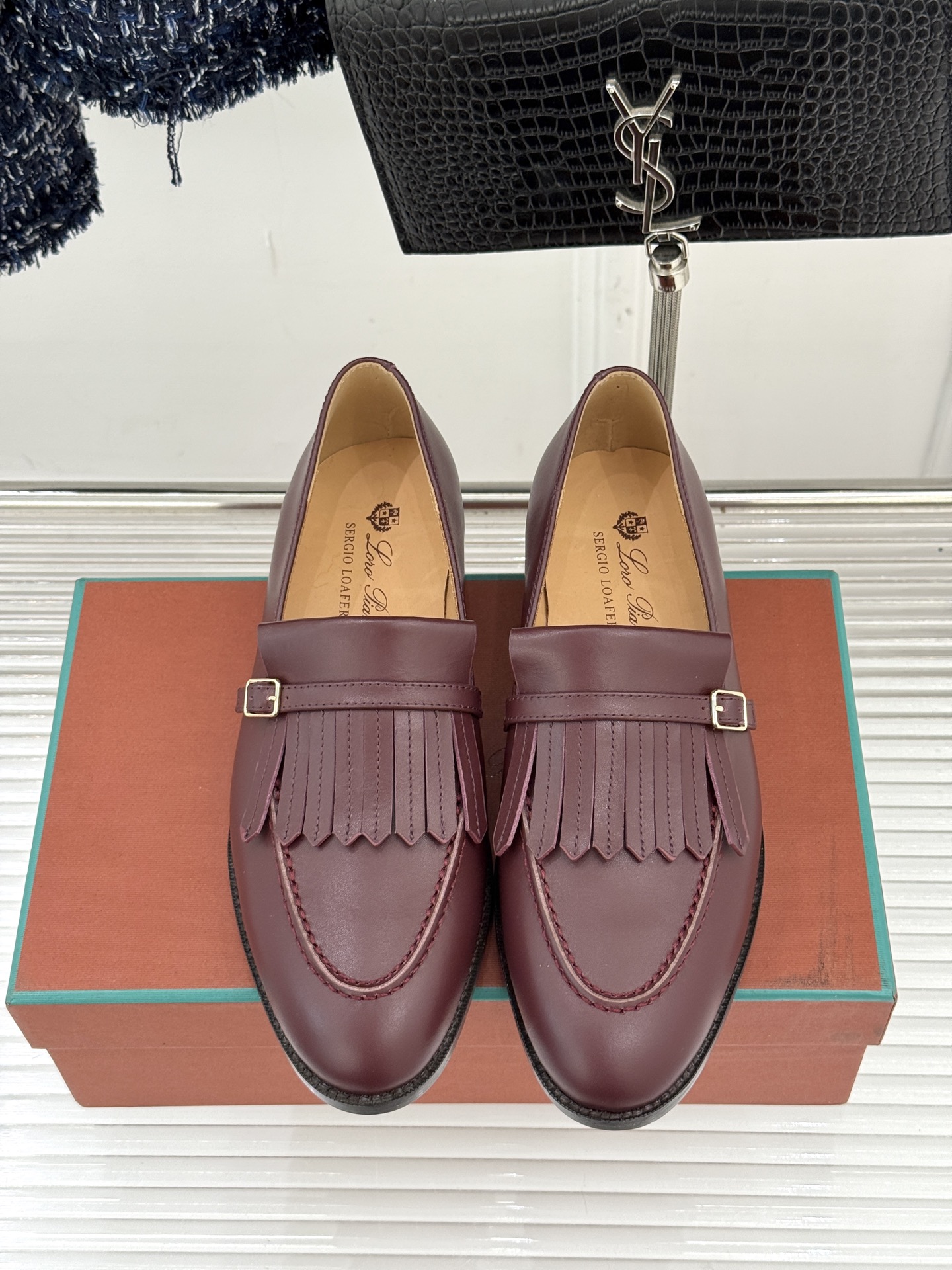 Loro Piana26WF新品老钱风复古流苏乐福鞋当复古流苏邂逅LP的匠艺执念便有了跨越潮流的经典之作
