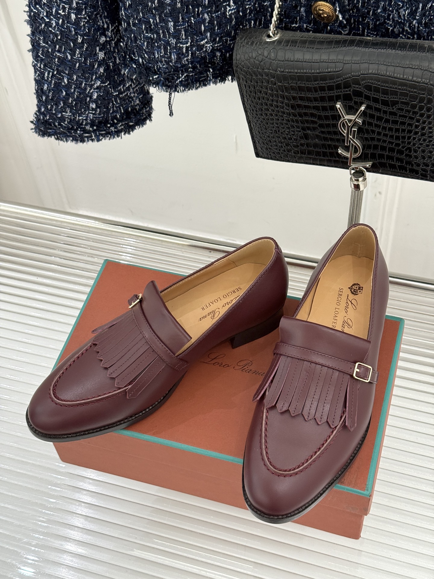 Loro Piana26WF新品老钱风复古流苏乐福鞋当复古流苏邂逅LP的匠艺执念便有了跨越潮流的经典之作