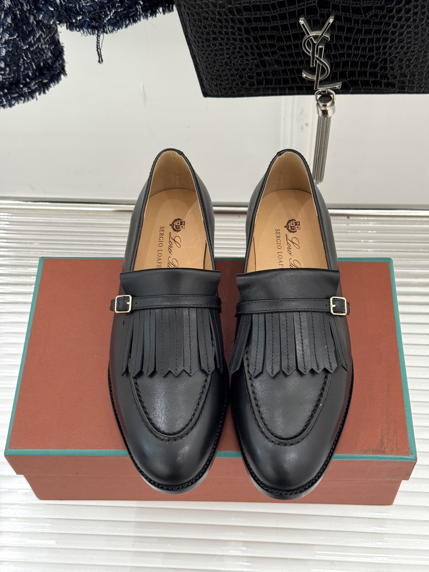Loro Piana26WF新品老钱风复古流苏乐福鞋当复古流苏邂逅LP的匠艺执念便有了跨越潮流的经典之作