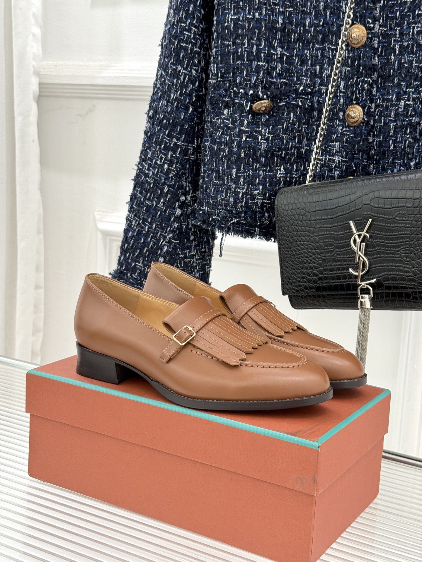 Loro Piana26WF新品老钱风复古流苏乐福鞋当复古流苏邂逅LP的匠艺执念便有了跨越潮流的经典之作