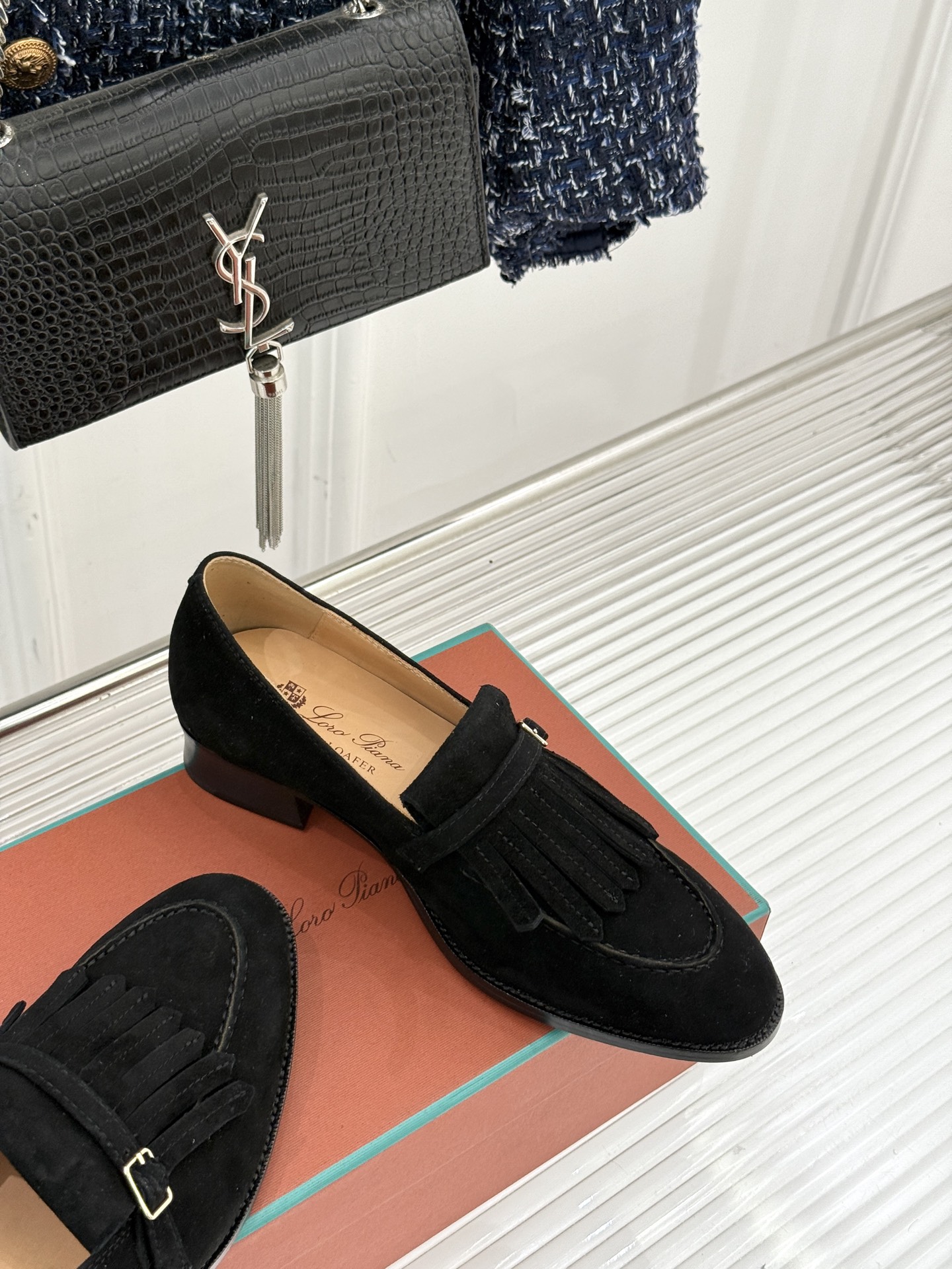 Loro Piana26WF新品老钱风复古流苏乐福鞋当复古流苏邂逅LP的匠艺执念便有了跨越潮流的经典之作