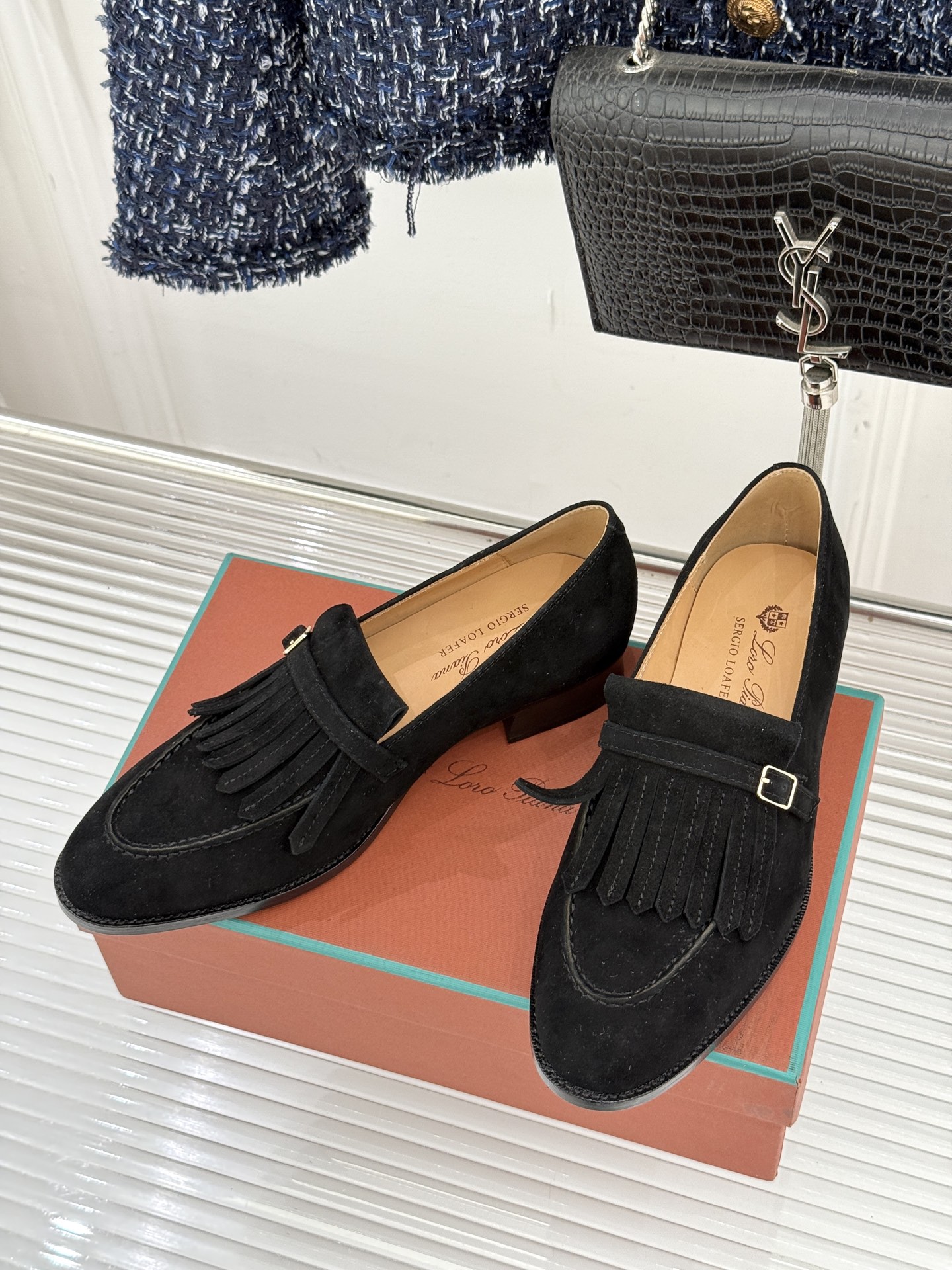 Loro Piana26WF新品老钱风复古流苏乐福鞋当复古流苏邂逅LP的匠艺执念便有了跨越潮流的经典之作