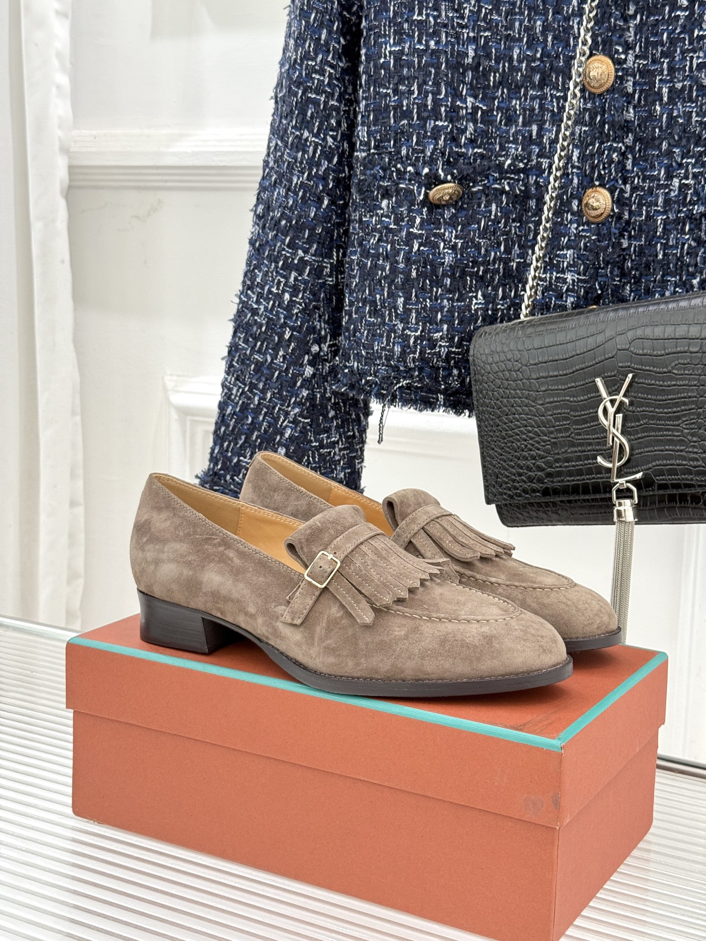 Loro Piana26WF新品老钱风复古流苏乐福鞋当复古流苏邂逅LP的匠艺执念便有了跨越潮流的经典之作