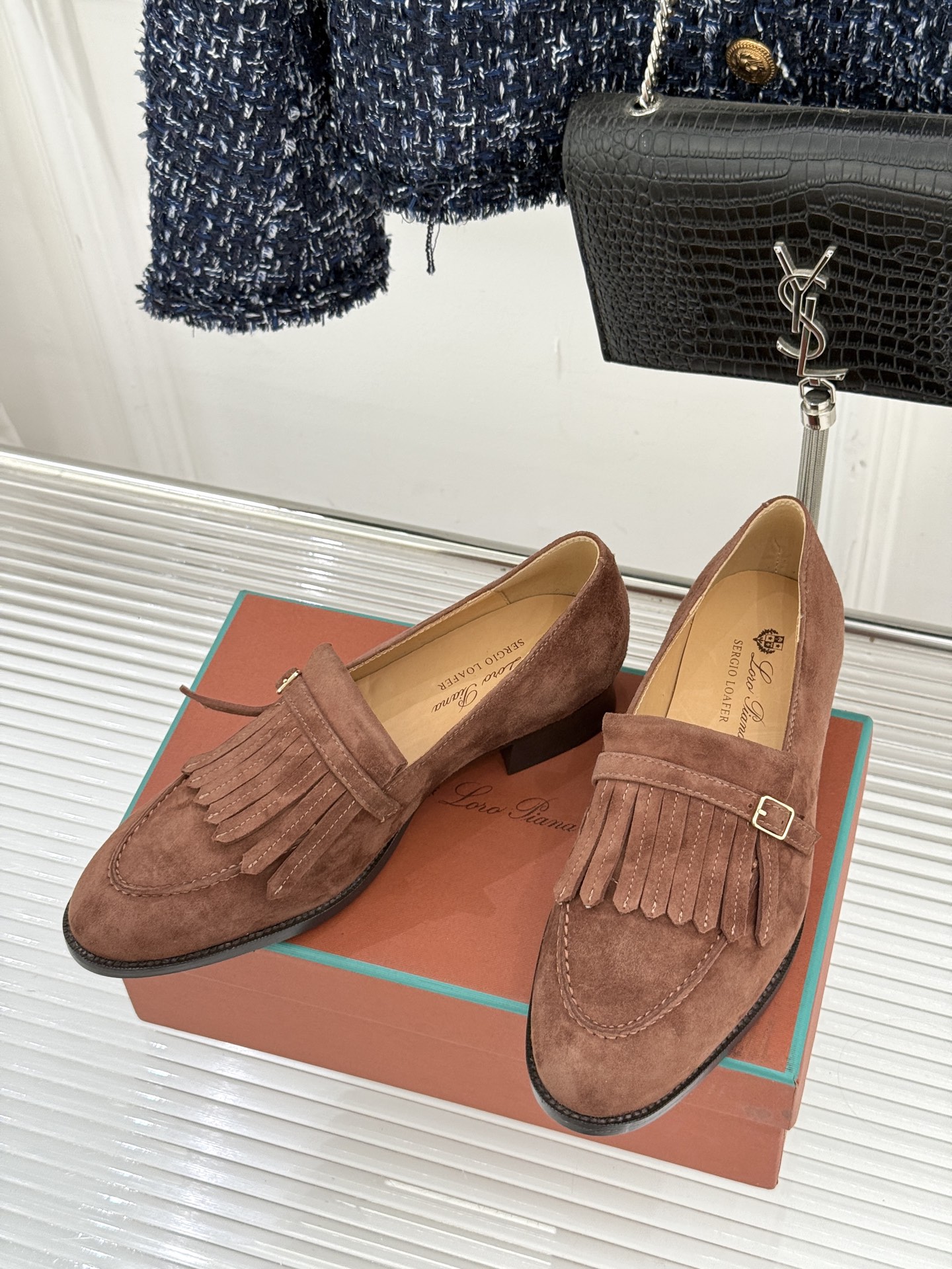 Loro Piana26WF新品老钱风复古流苏乐福鞋当复古流苏邂逅LP的匠艺执念便有了跨越潮流的经典之作