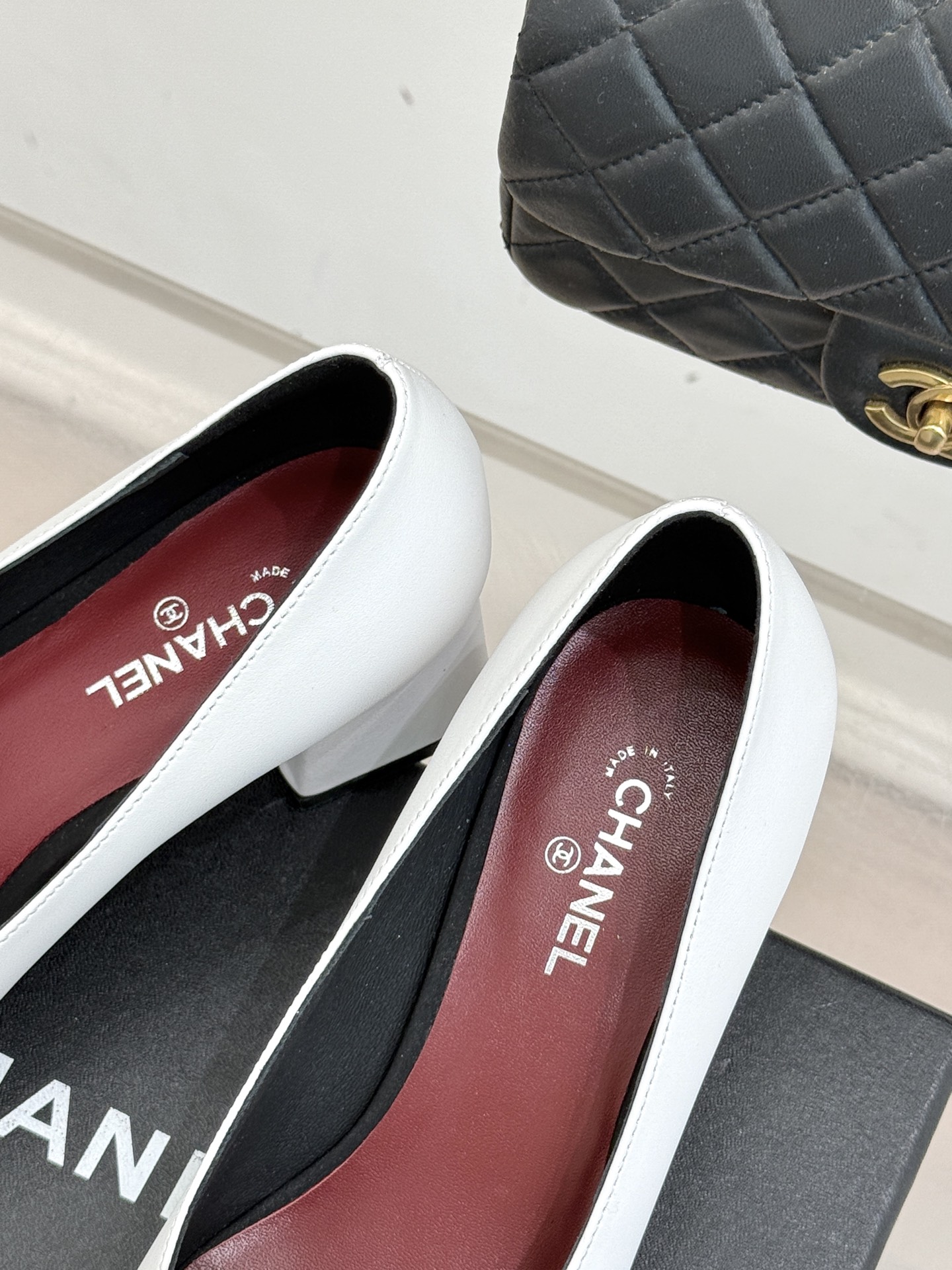 （⚠️我家花朵是真皮）CHANE*｜小香26X圣诞限定系列金银双生花朵高跟鞋粗跟单鞋当圣诞的铃音撞碎冬日