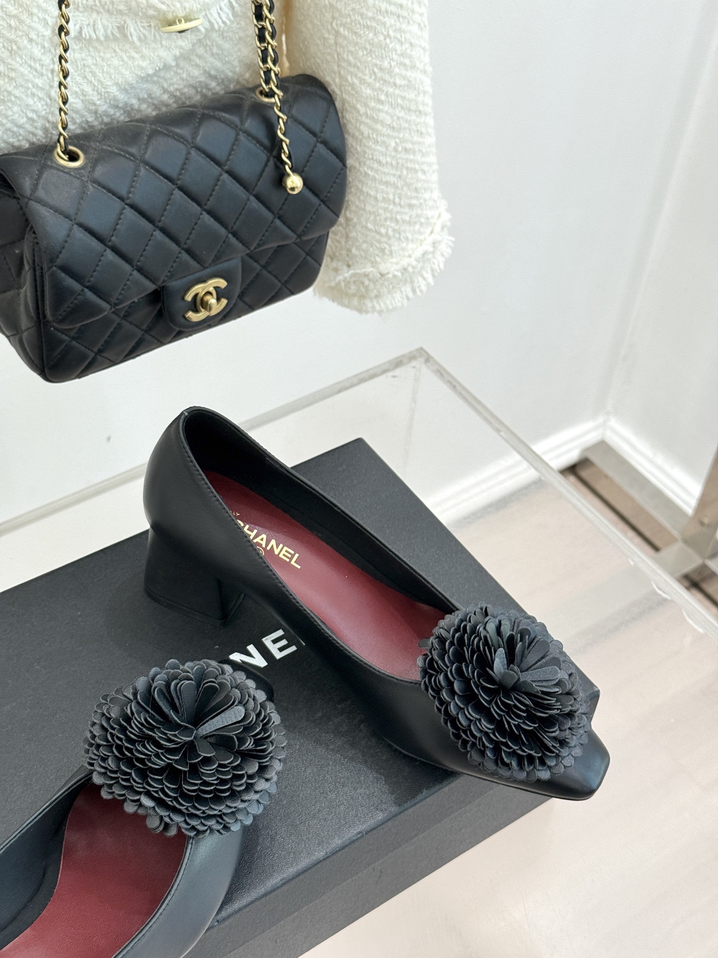 （⚠️我家花朵是真皮）CHANE*｜小香26X圣诞限定系列金银双生花朵高跟鞋粗跟单鞋当圣诞的铃音撞碎冬日