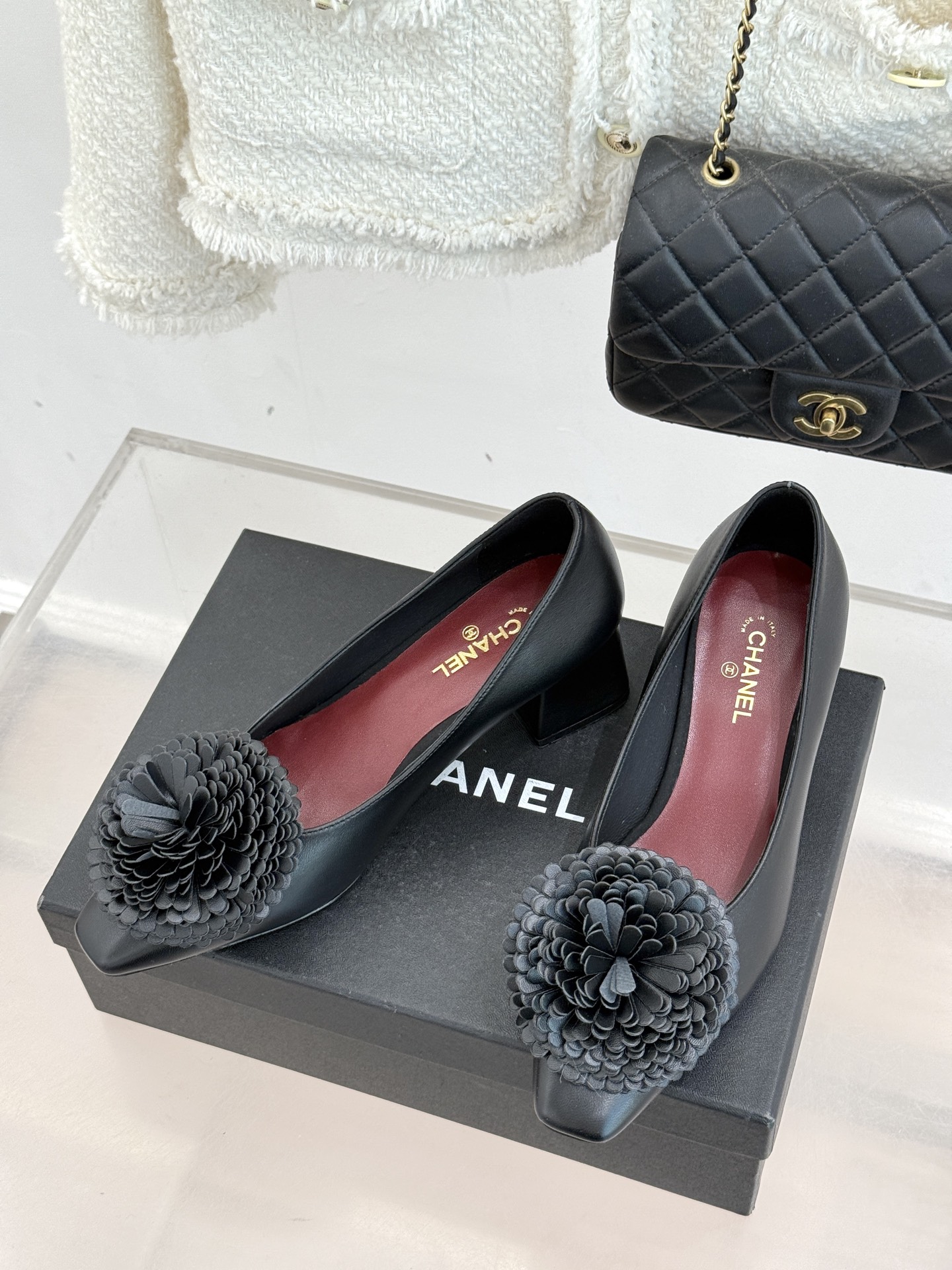 （⚠️我家花朵是真皮）CHANE*｜小香26X圣诞限定系列金银双生花朵高跟鞋粗跟单鞋当圣诞的铃音撞碎冬日