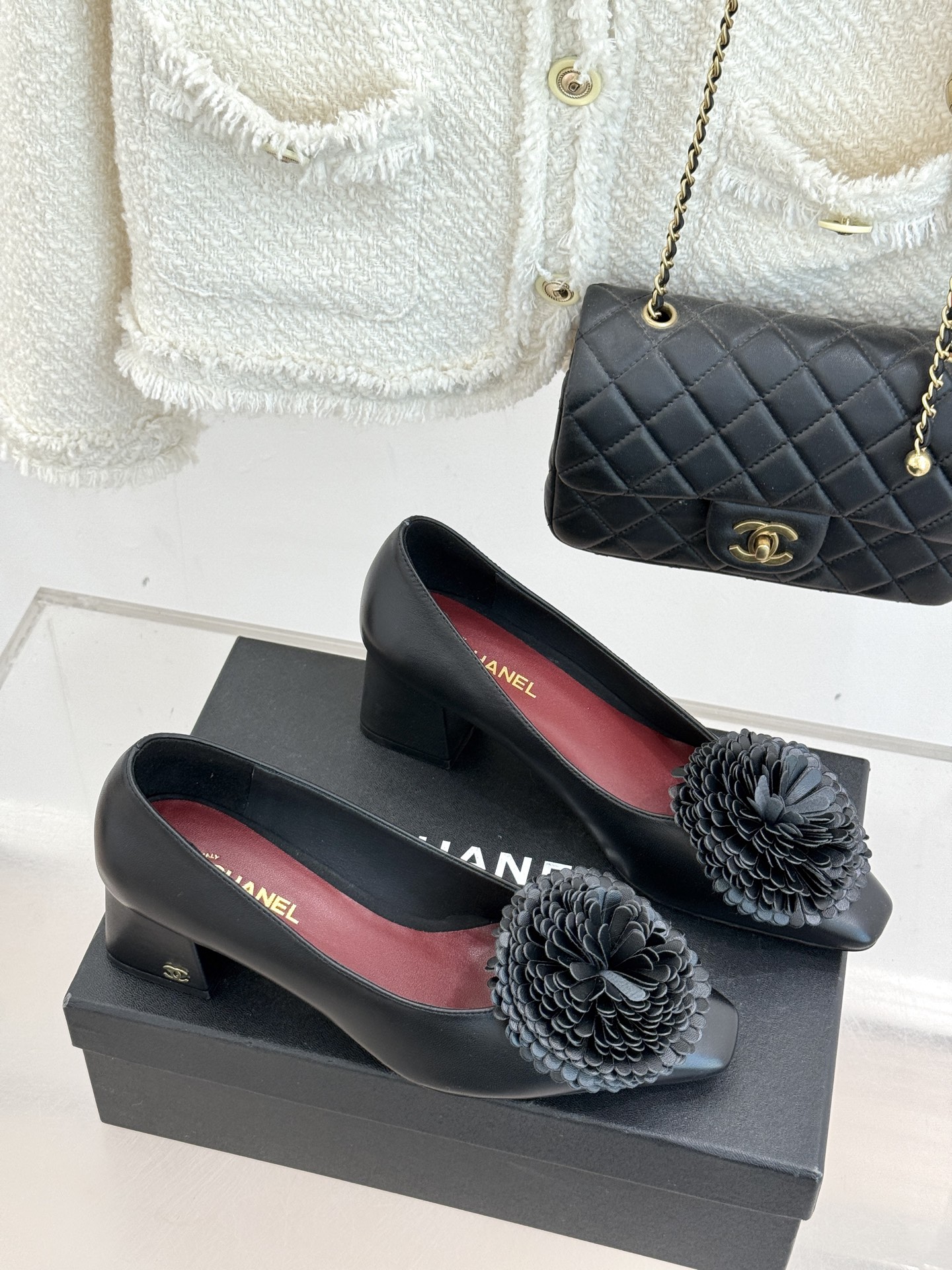 （⚠️我家花朵是真皮）CHANE*｜小香26X圣诞限定系列金银双生花朵高跟鞋粗跟单鞋当圣诞的铃音撞碎冬日