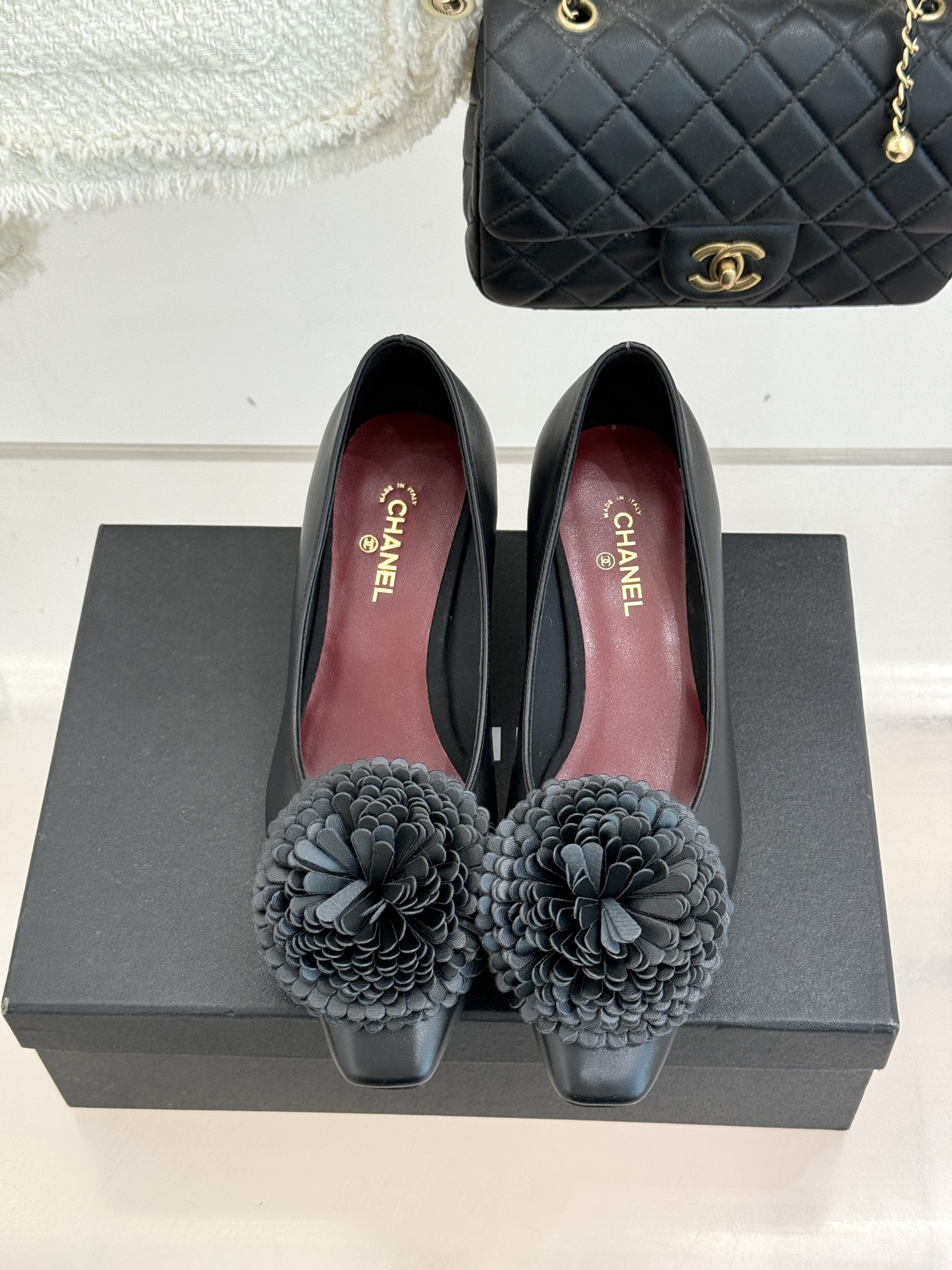 （⚠️我家花朵是真皮）CHANE*｜小香26X圣诞限定系列金银双生花朵高跟鞋粗跟单鞋当圣诞的铃音撞碎冬日