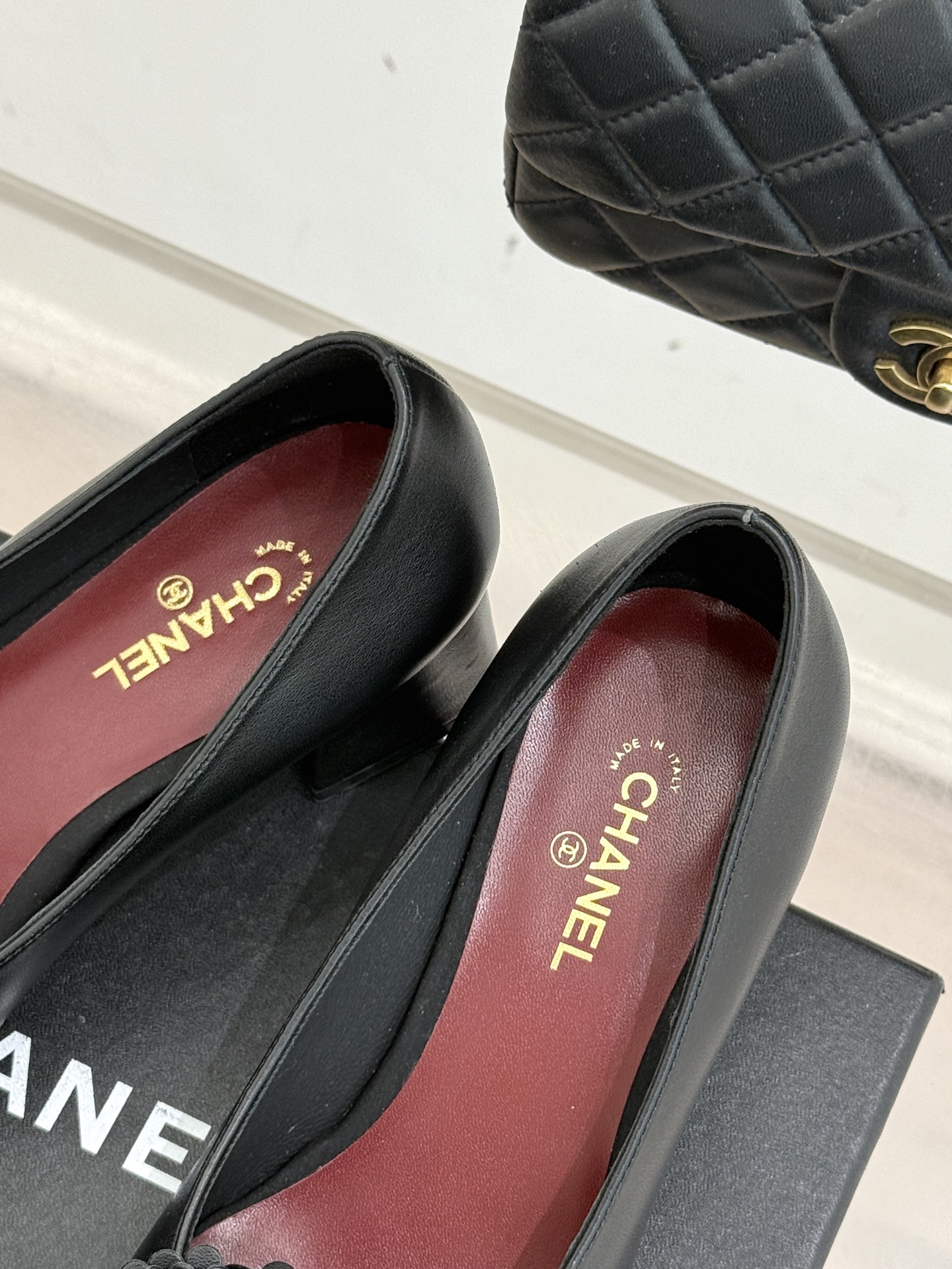 （⚠️我家花朵是真皮）CHANE*｜小香26X圣诞限定系列金银双生花朵高跟鞋粗跟单鞋当圣诞的铃音撞碎冬日