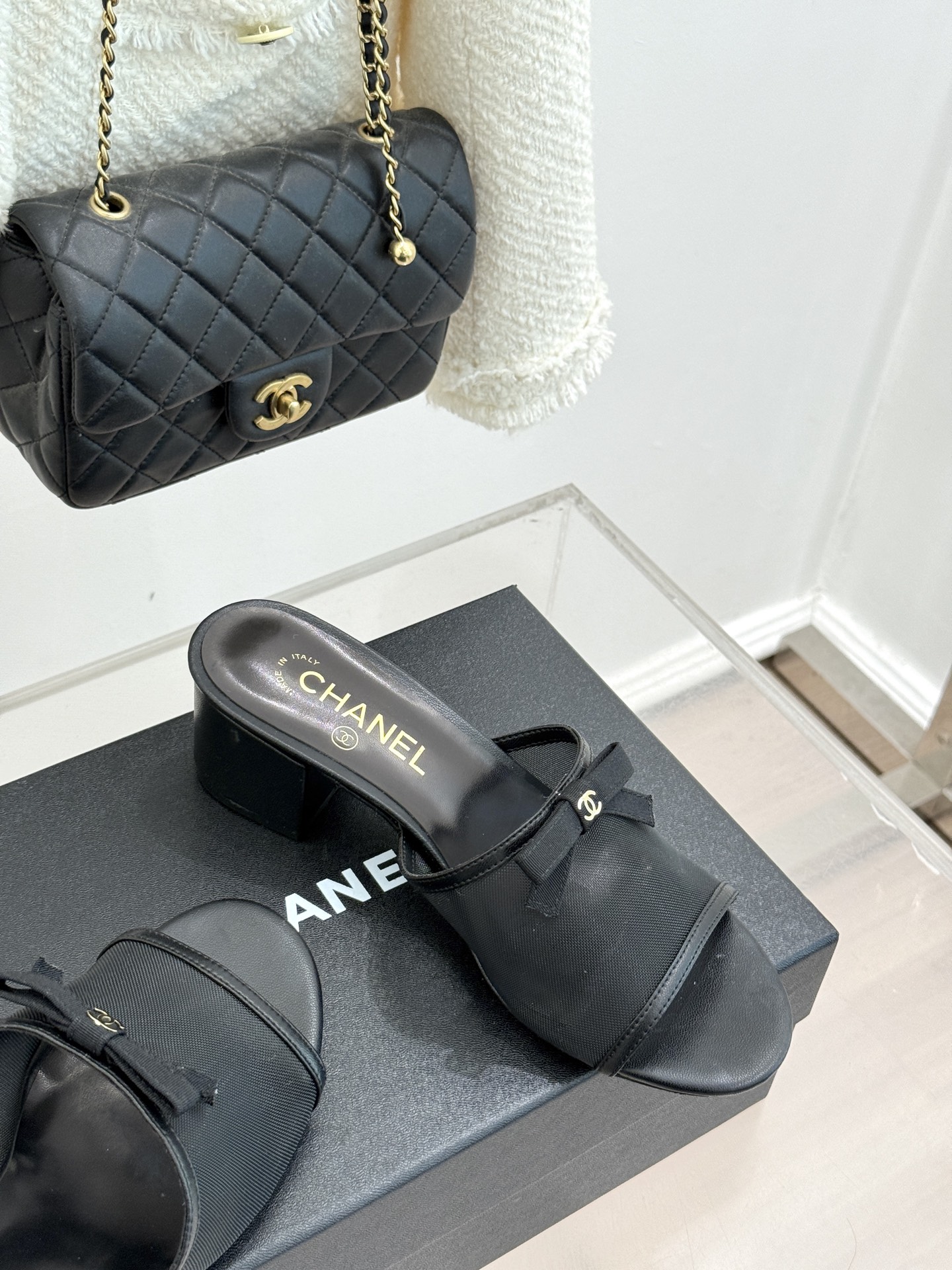 CHANE*｜小香26C新品网纱双C蝴蝶结拖鞋当小香经典符号邂逅26C夏日灵感这双拖鞋便成了奢雅与实穿的