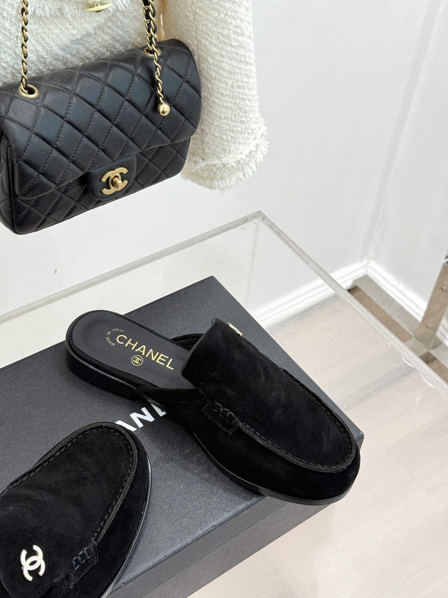 CHANE* ｜小香26C英伦风双C乐福凉鞋乐福鞋爱好者绝不能错过‼️这款气质上更中性帅气几分 双C 水