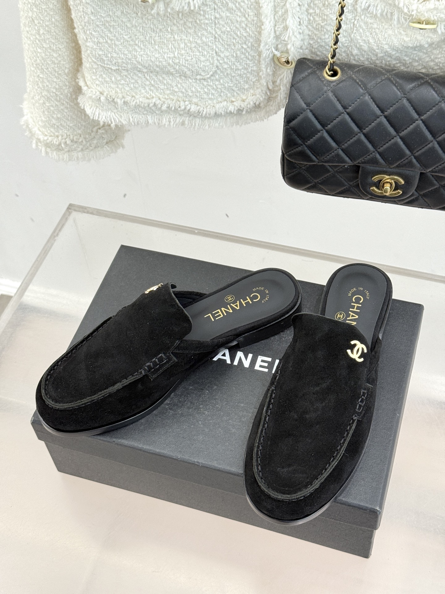 CHANE* ｜小香26C英伦风双C乐福凉鞋乐福鞋爱好者绝不能错过‼️这款气质上更中性帅气几分 双C 水