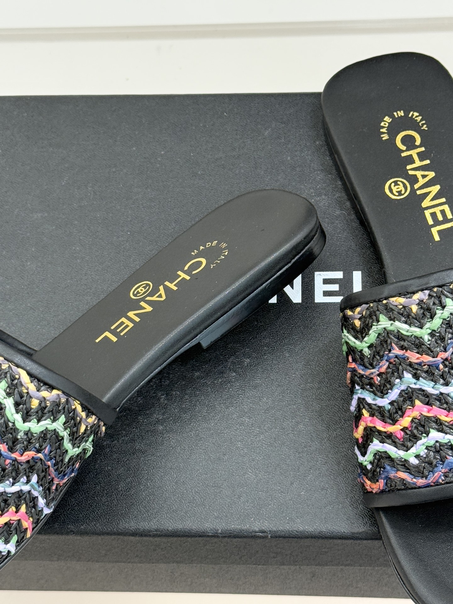 CHANE*｜小香26P春夏新品针织双C平底拖鞋以独特的针织鞋面打破常规经典小双C标志 太精致了为整体造