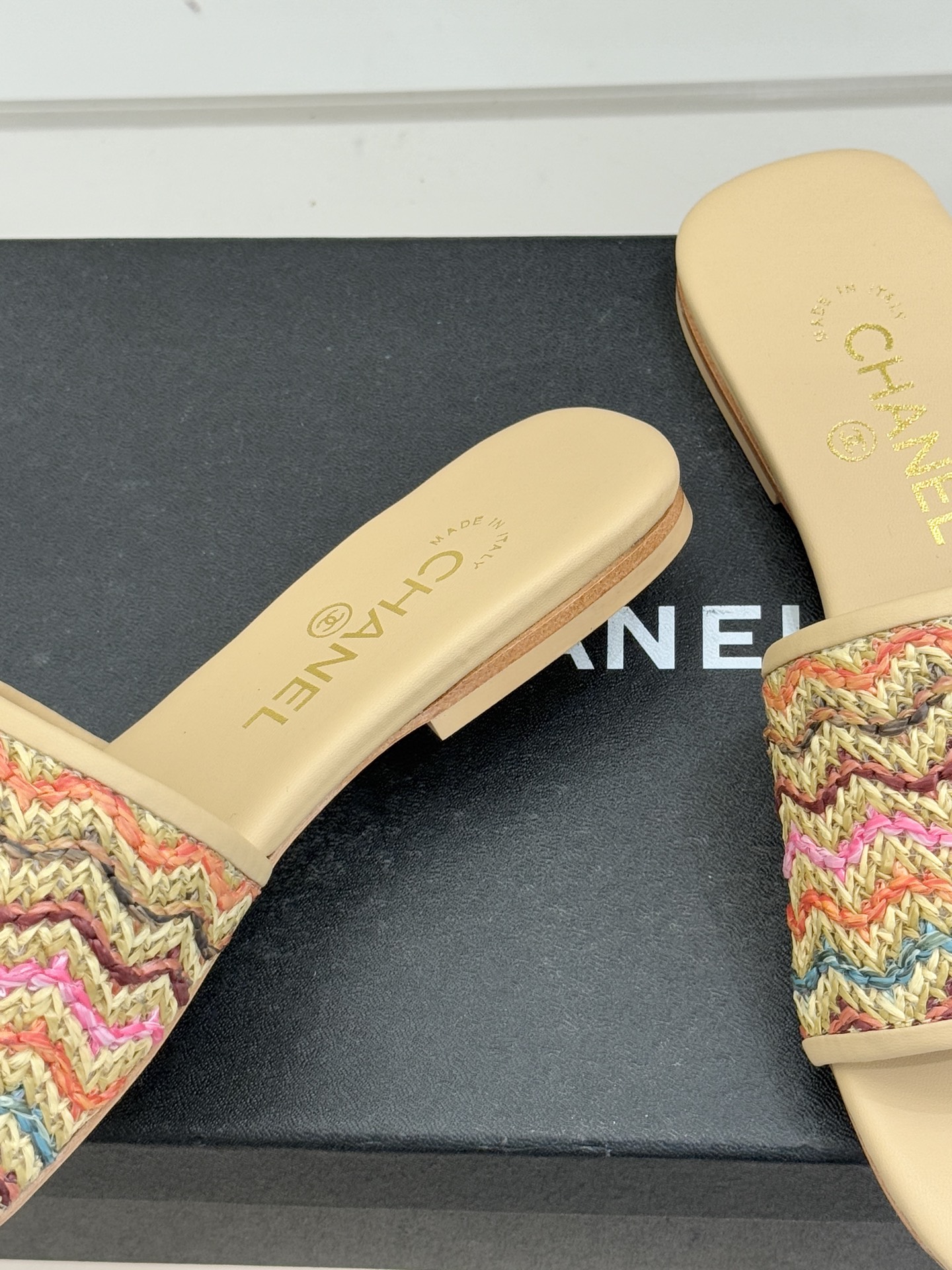 CHANE*｜小香26P春夏新品针织双C平底拖鞋以独特的针织鞋面打破常规经典小双C标志 太精致了为整体造