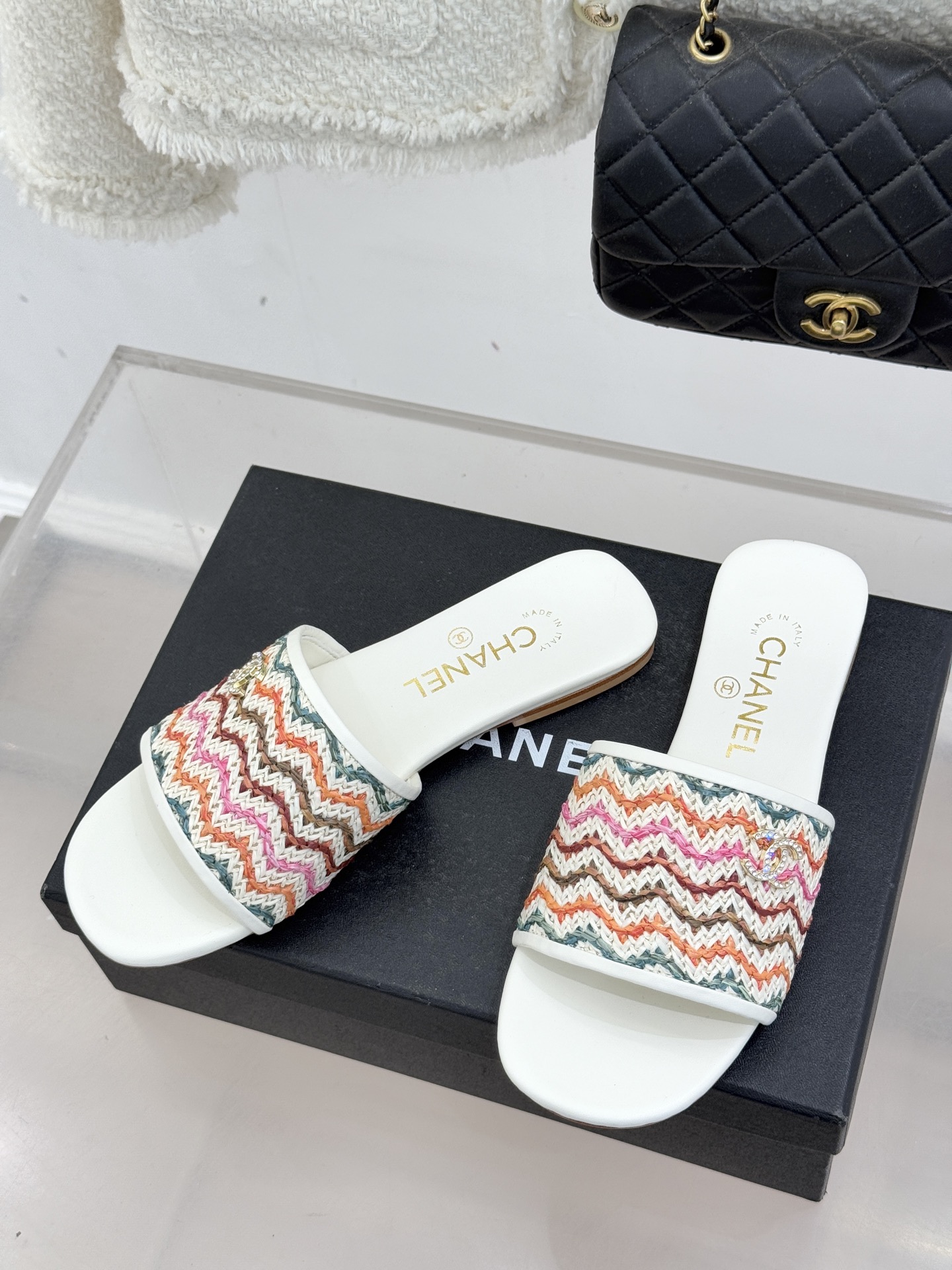 CHANE*｜小香26P春夏新品针织双C平底拖鞋以独特的针织鞋面打破常规经典小双C标志 太精致了为整体造