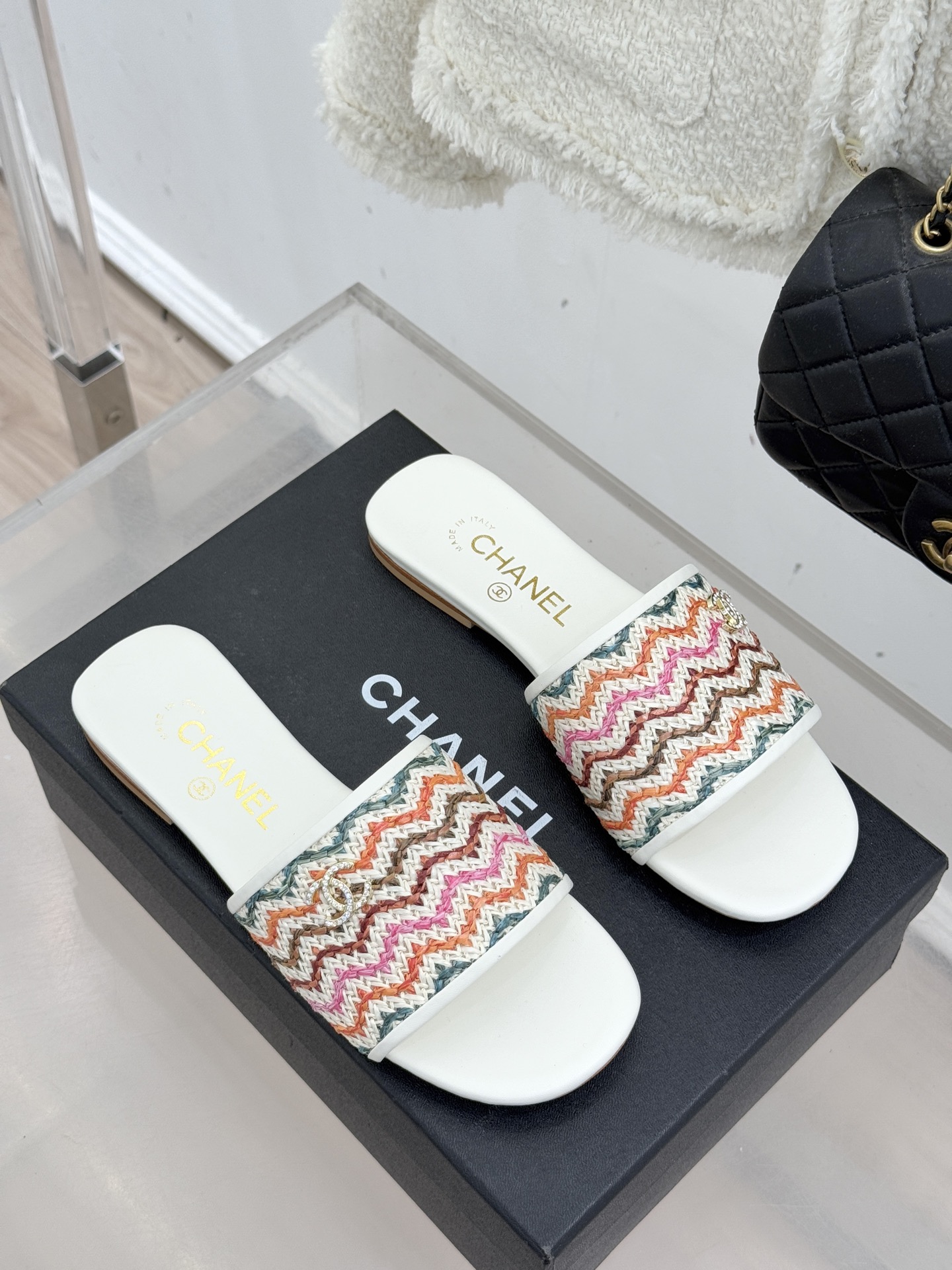 CHANE*｜小香26P春夏新品针织双C平底拖鞋以独特的针织鞋面打破常规经典小双C标志 太精致了为整体造