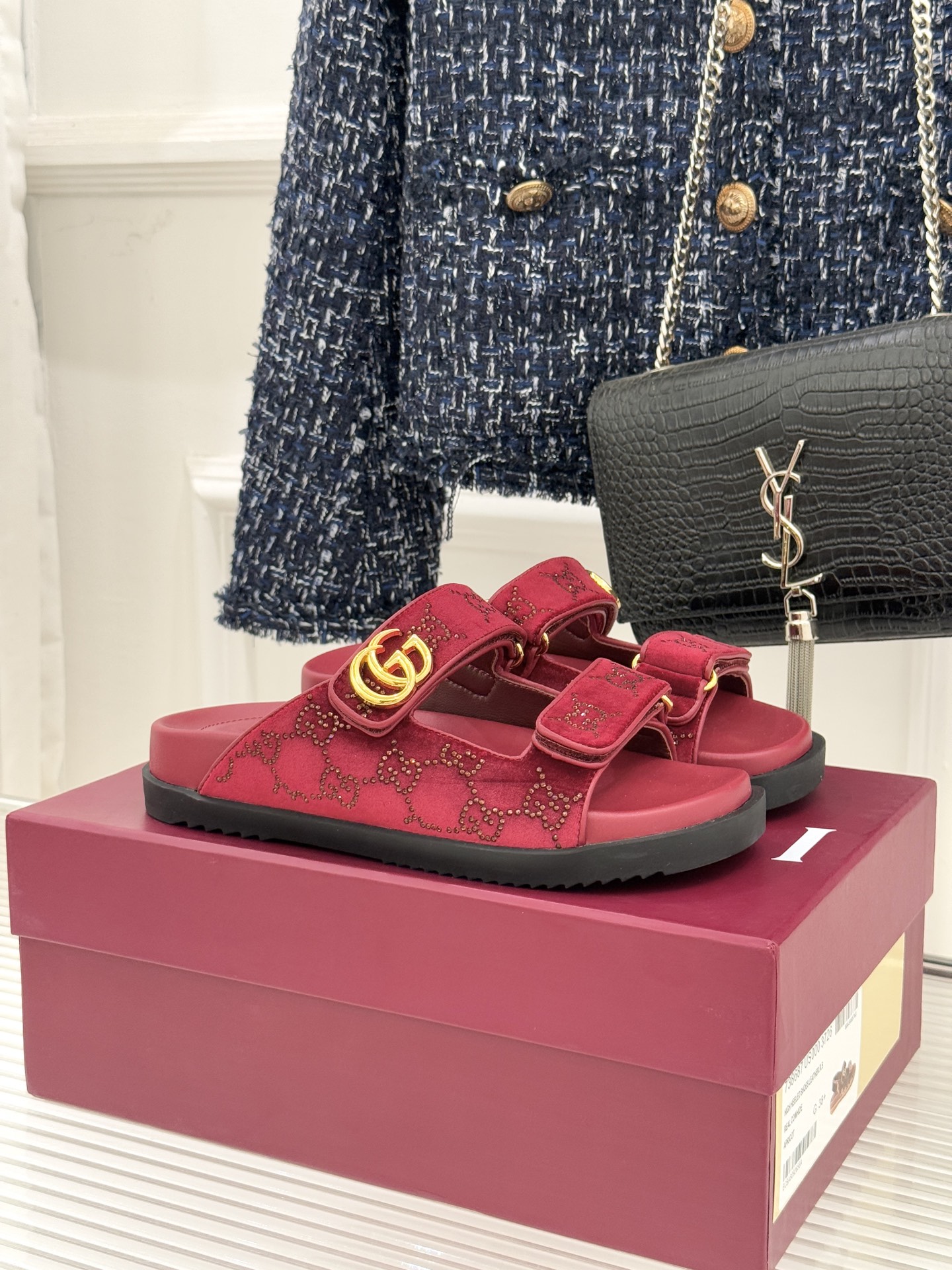 Gucci/古驰26WF春夏新品双G扣沙滩魔术贴凉鞋夏天必备懒人福音鞋 谁穿谁美！很轻盈上脚意外的舒适 