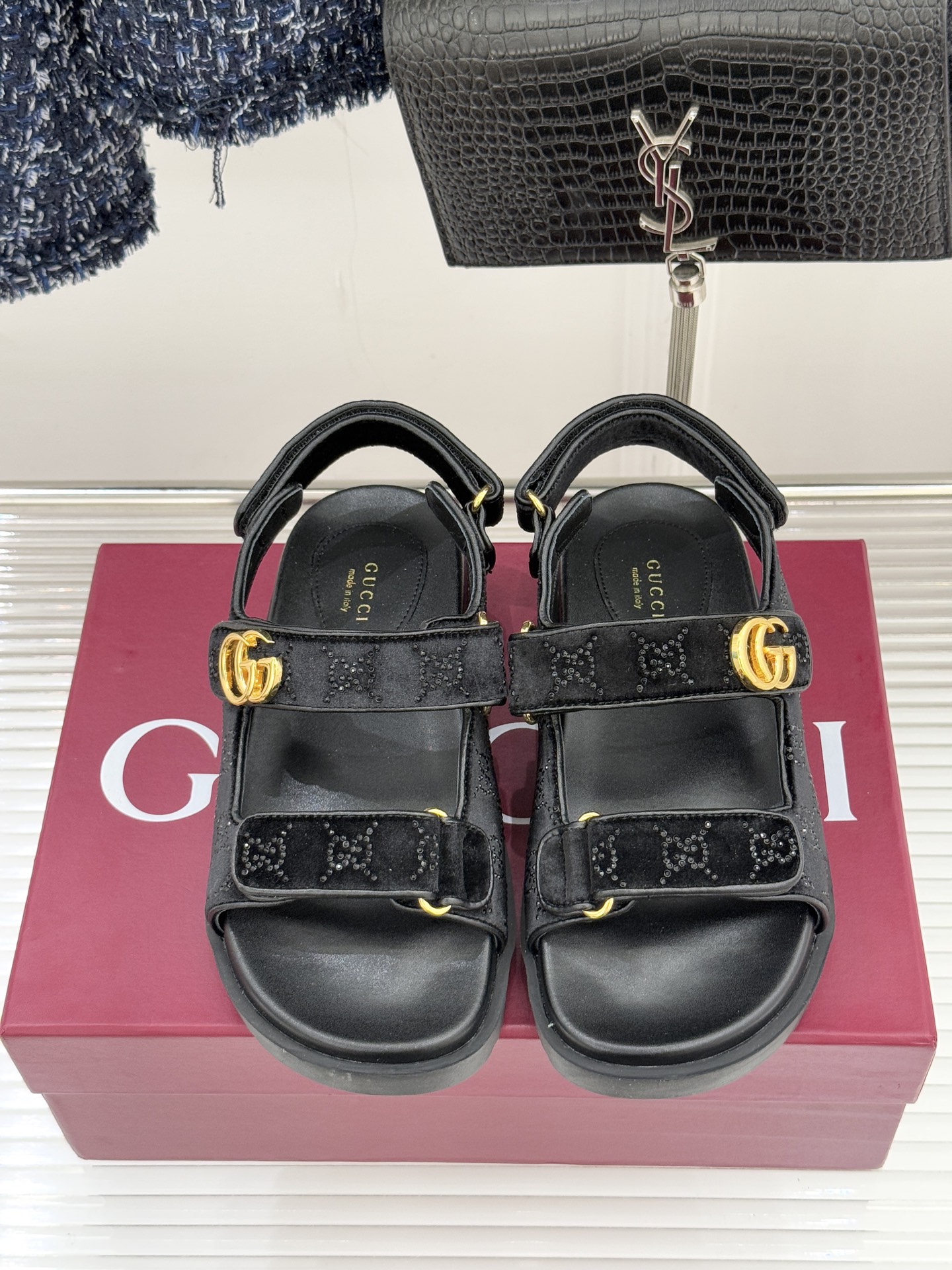 Gucci/古驰26WF春夏新品双G扣沙滩魔术贴凉鞋夏天必备懒人福音鞋 谁穿谁美！很轻盈上脚意外的舒适 