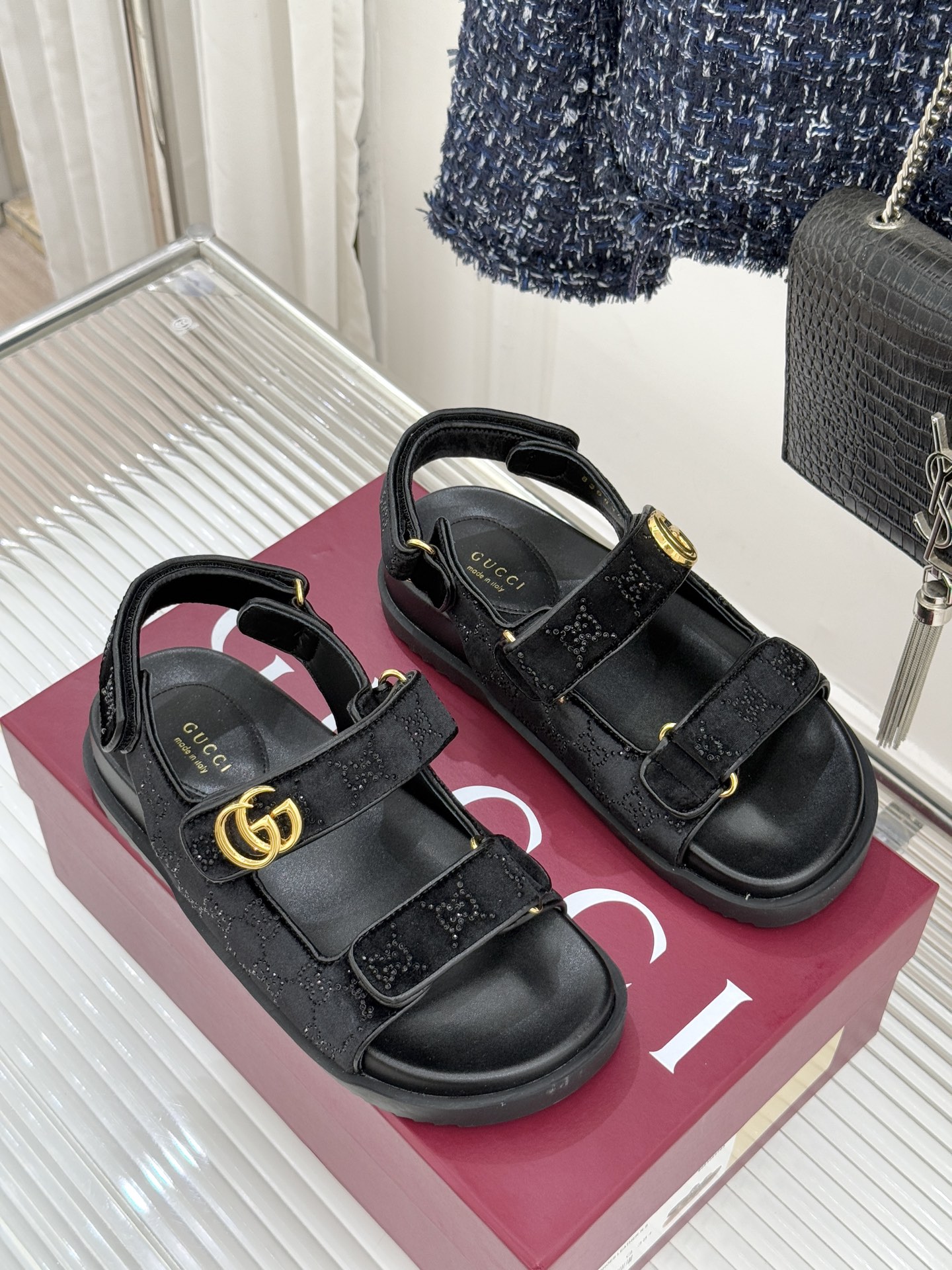 Gucci/古驰26WF春夏新品双G扣沙滩魔术贴凉鞋夏天必备懒人福音鞋 谁穿谁美！很轻盈上脚意外的舒适 