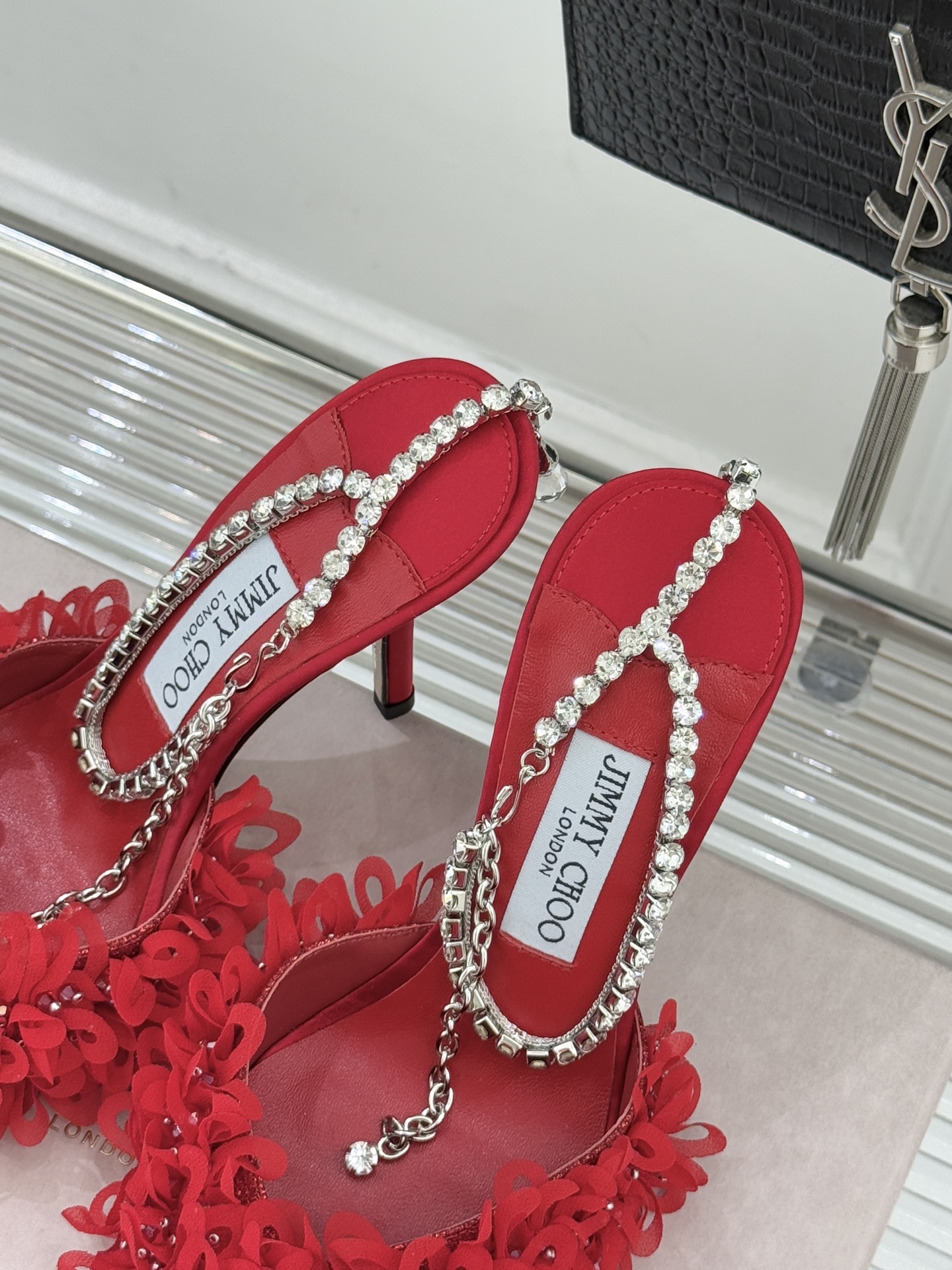Jimmy Choo/吉米周26WF新品水钻链条缎面花瓣高跟凉鞋意大利奢造工艺赋能26WF新风尚这双高跟