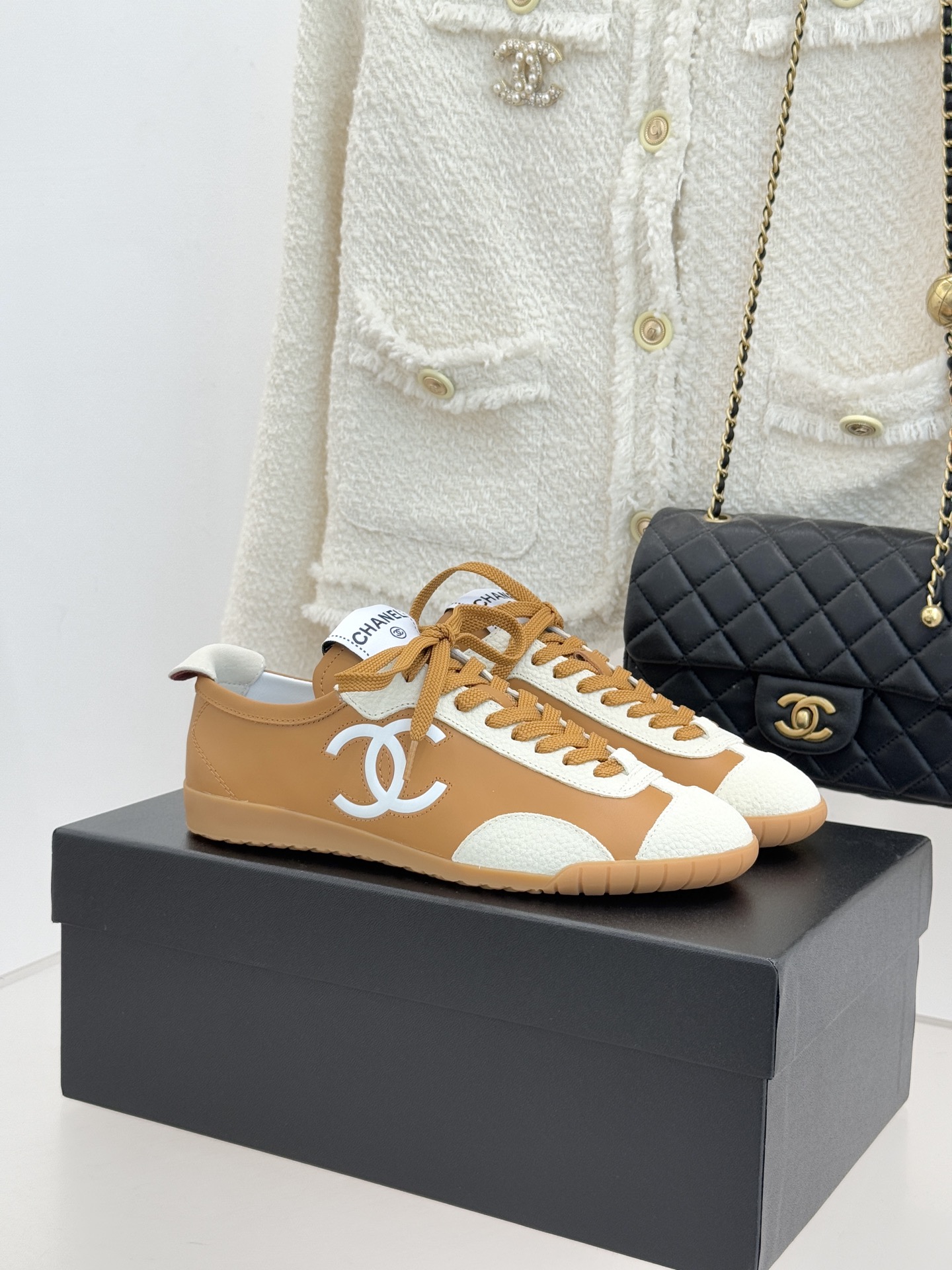 _dmp9sbok3kDtFwdZWB_m42SXpzF3iZ_A2v80lNg