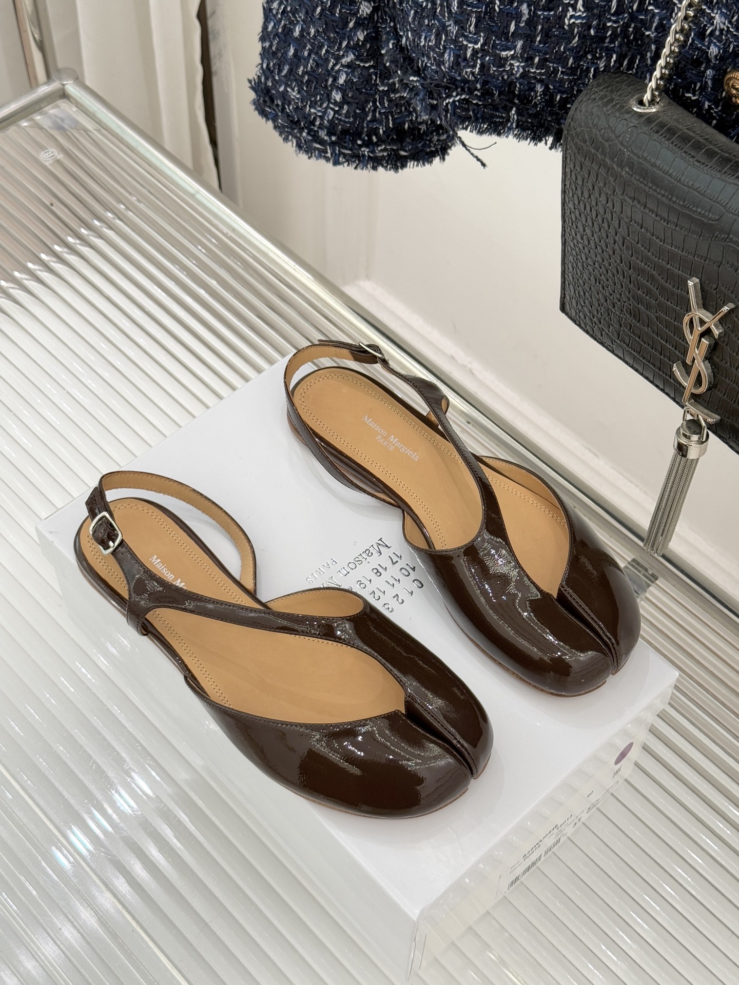 Maison Margiela 26WF新品Tabi分趾凉鞋承袭品牌2026春夏“重塑日常”理念这双凉鞋