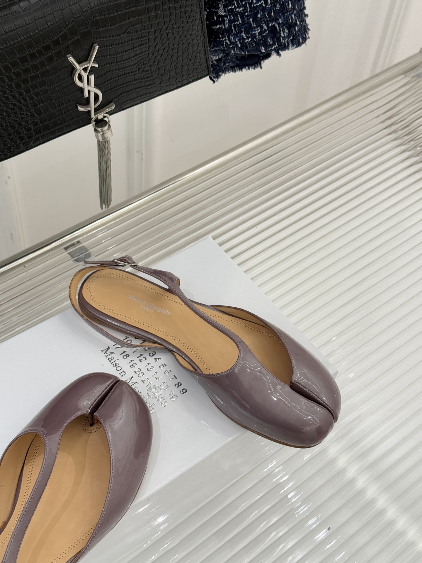 Maison Margiela 26WF新品Tabi分趾凉鞋承袭品牌2026春夏“重塑日常”理念这双凉鞋