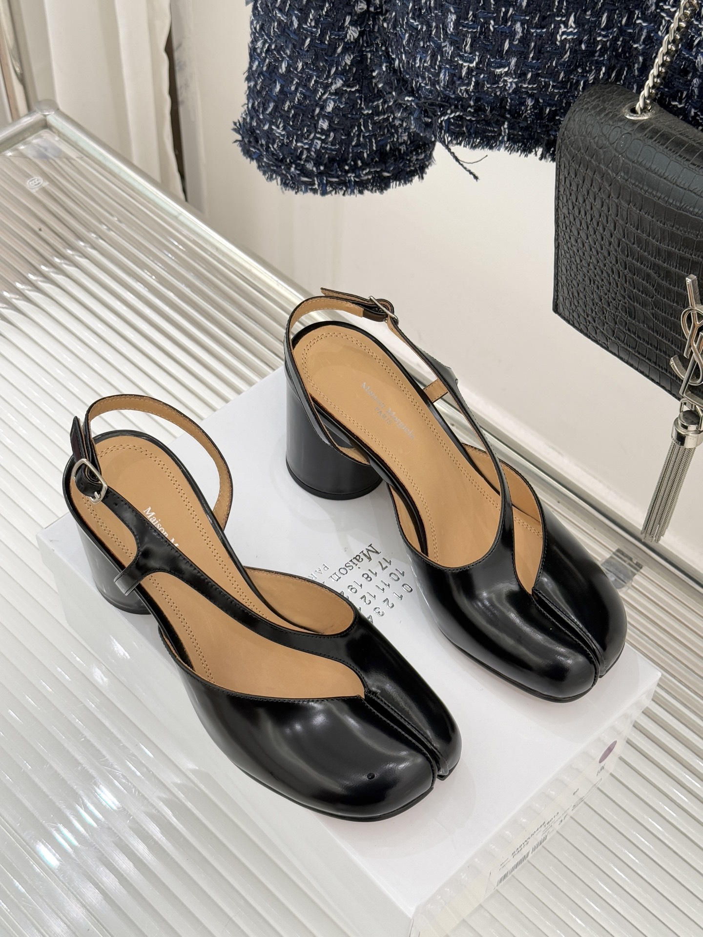 Maison Margiela 26WF新品Tabi分趾凉鞋承袭品牌2026春夏“重塑日常”理念这双凉鞋