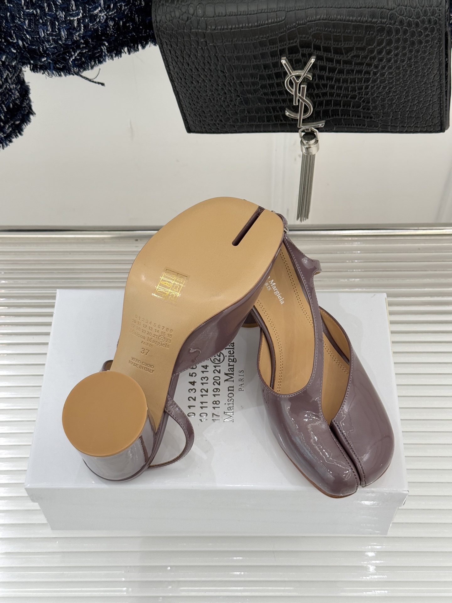 Maison Margiela 26WF新品Tabi分趾凉鞋承袭品牌2026春夏“重塑日常”理念这双凉鞋