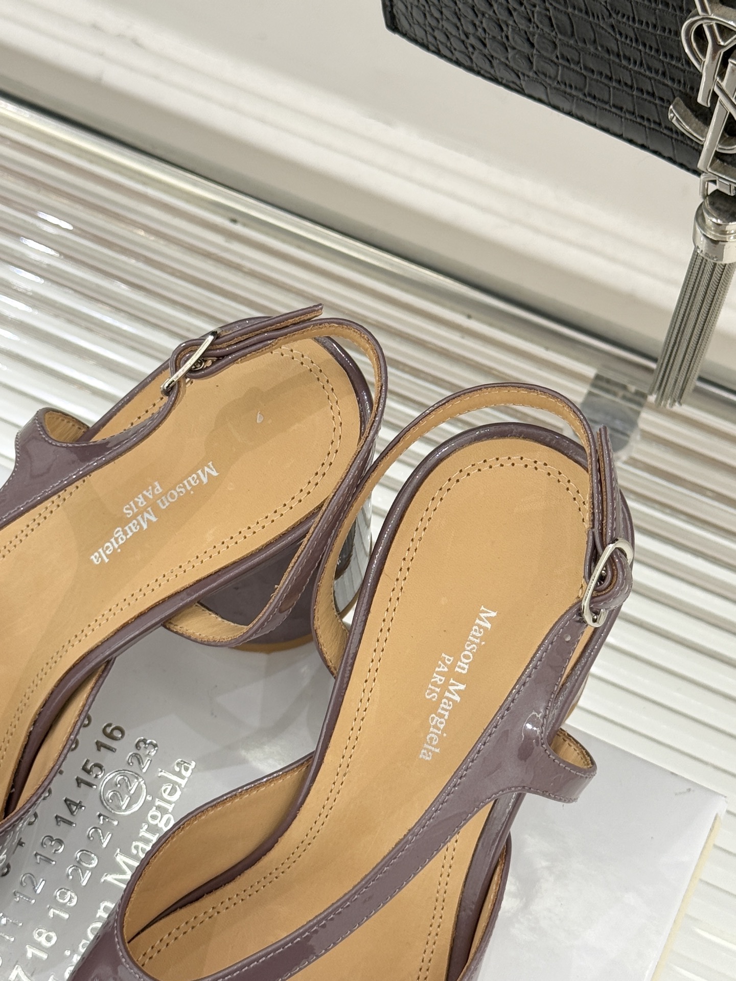 Maison Margiela 26WF新品Tabi分趾凉鞋承袭品牌2026春夏“重塑日常”理念这双凉鞋