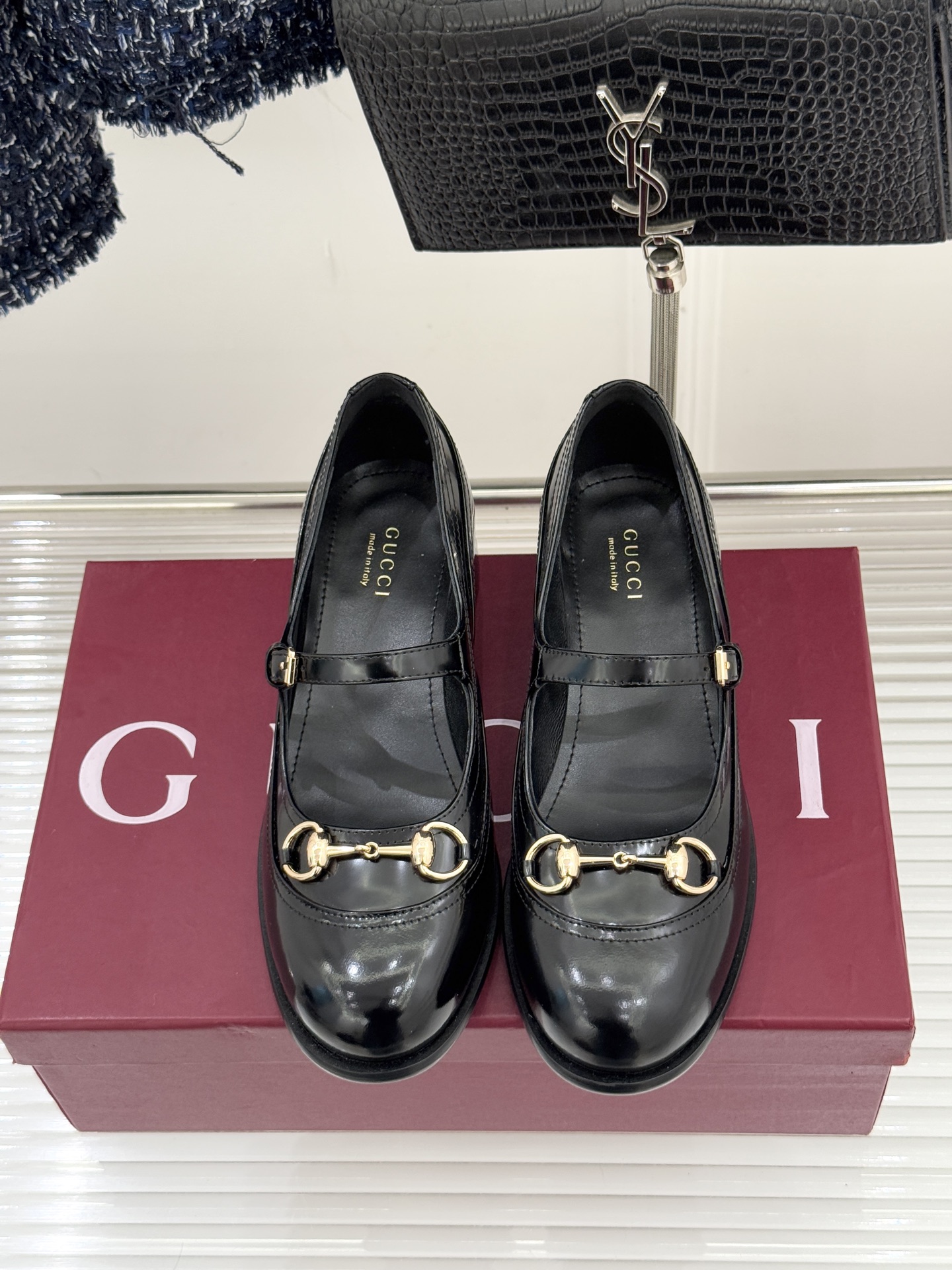 Gucci/古驰26WF春夏新品马衔扣开边珠粗跟玛丽珍鞋以标志性马衔扣点亮复古格调浅金色五金淬炼时光光泽
