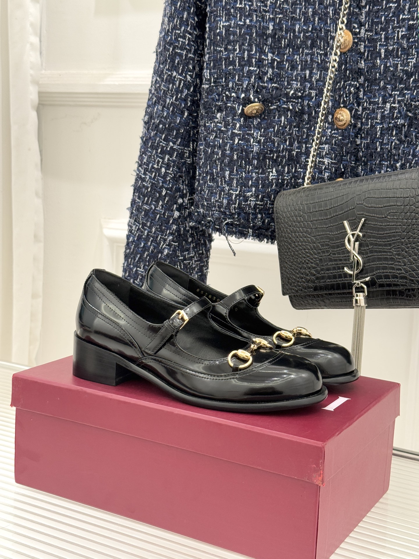 Gucci/古驰26WF春夏新品马衔扣开边珠粗跟玛丽珍鞋以标志性马衔扣点亮复古格调浅金色五金淬炼时光光泽