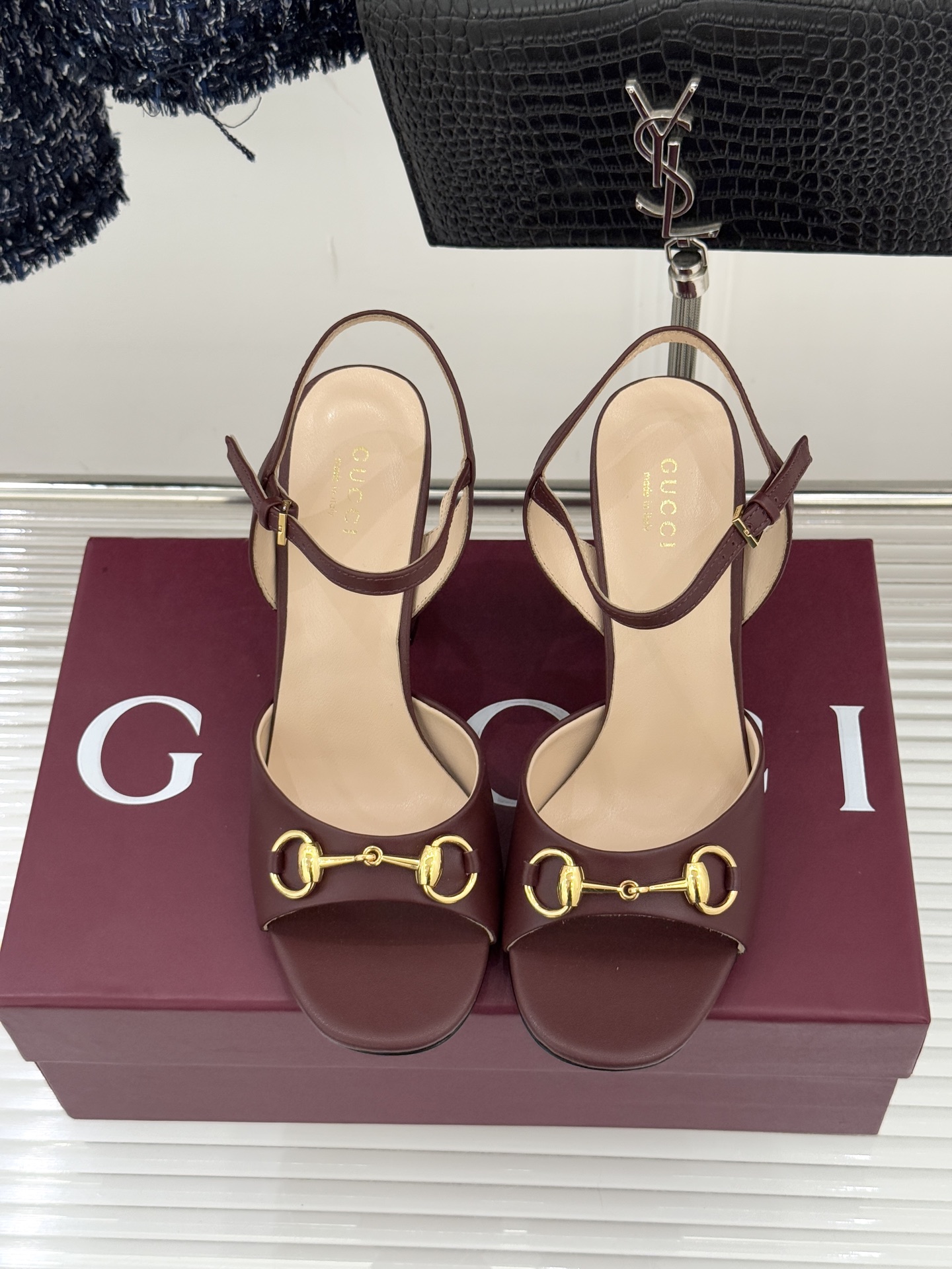 Gucci/古驰26WF新品马衔扣鱼嘴粗跟凉鞋G家2026春夏系列焕新经典它以意式松弛美学点亮夏日造型。