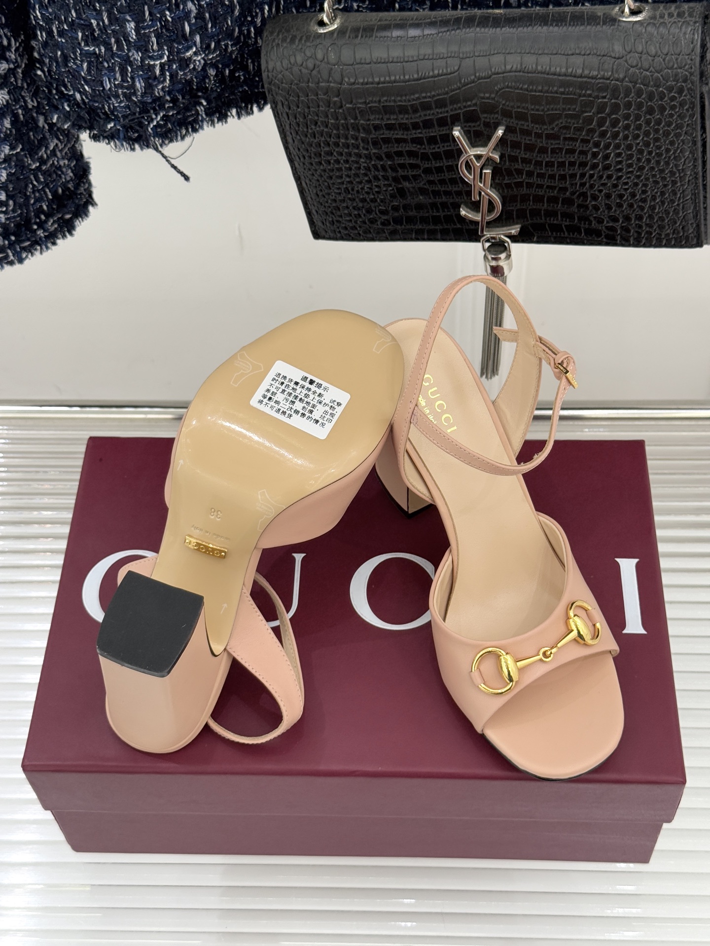 Gucci/古驰26WF新品马衔扣鱼嘴粗跟凉鞋G家2026春夏系列焕新经典它以意式松弛美学点亮夏日造型。