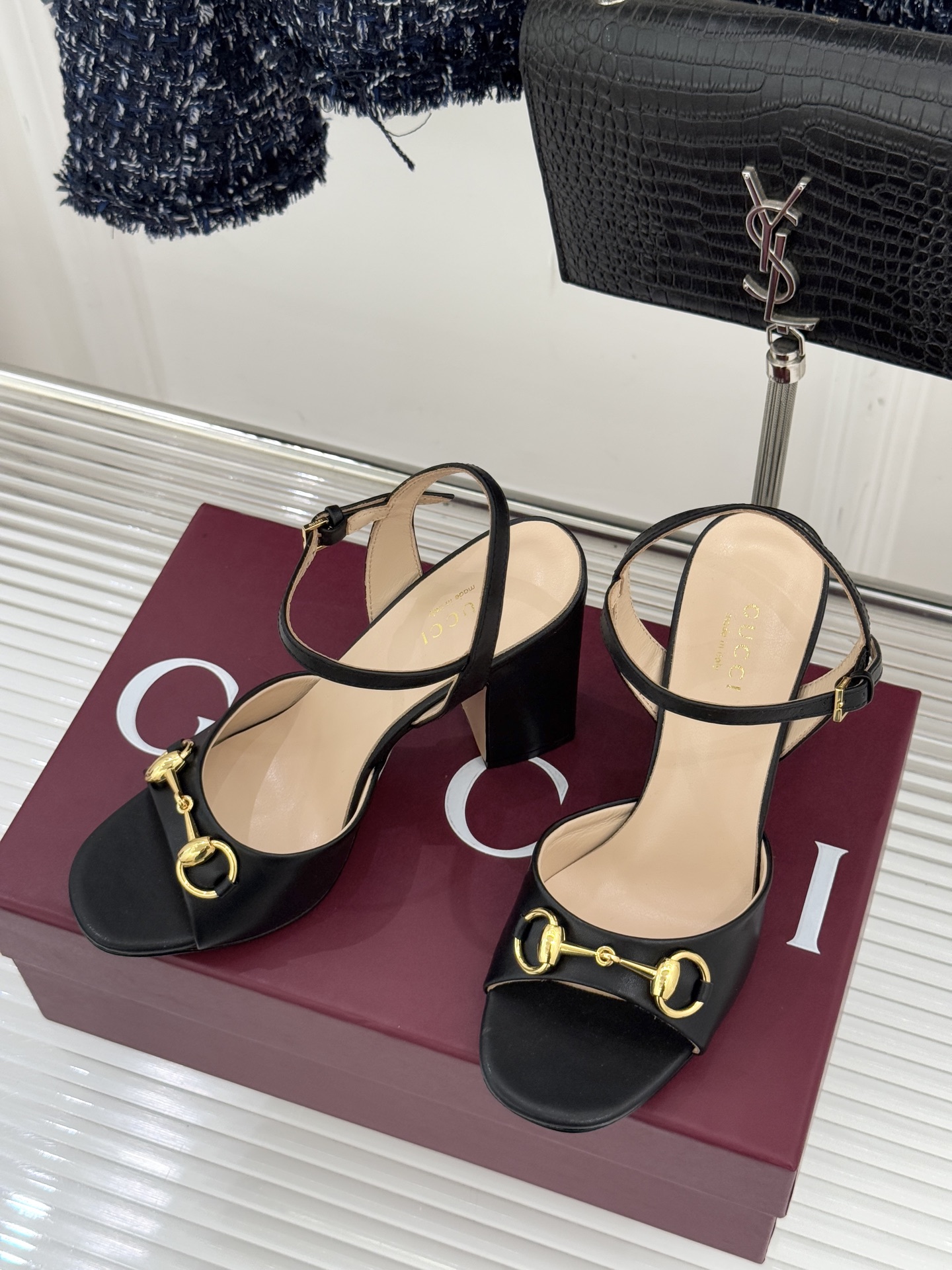 Gucci/古驰26WF新品马衔扣鱼嘴粗跟凉鞋G家2026春夏系列焕新经典它以意式松弛美学点亮夏日造型。