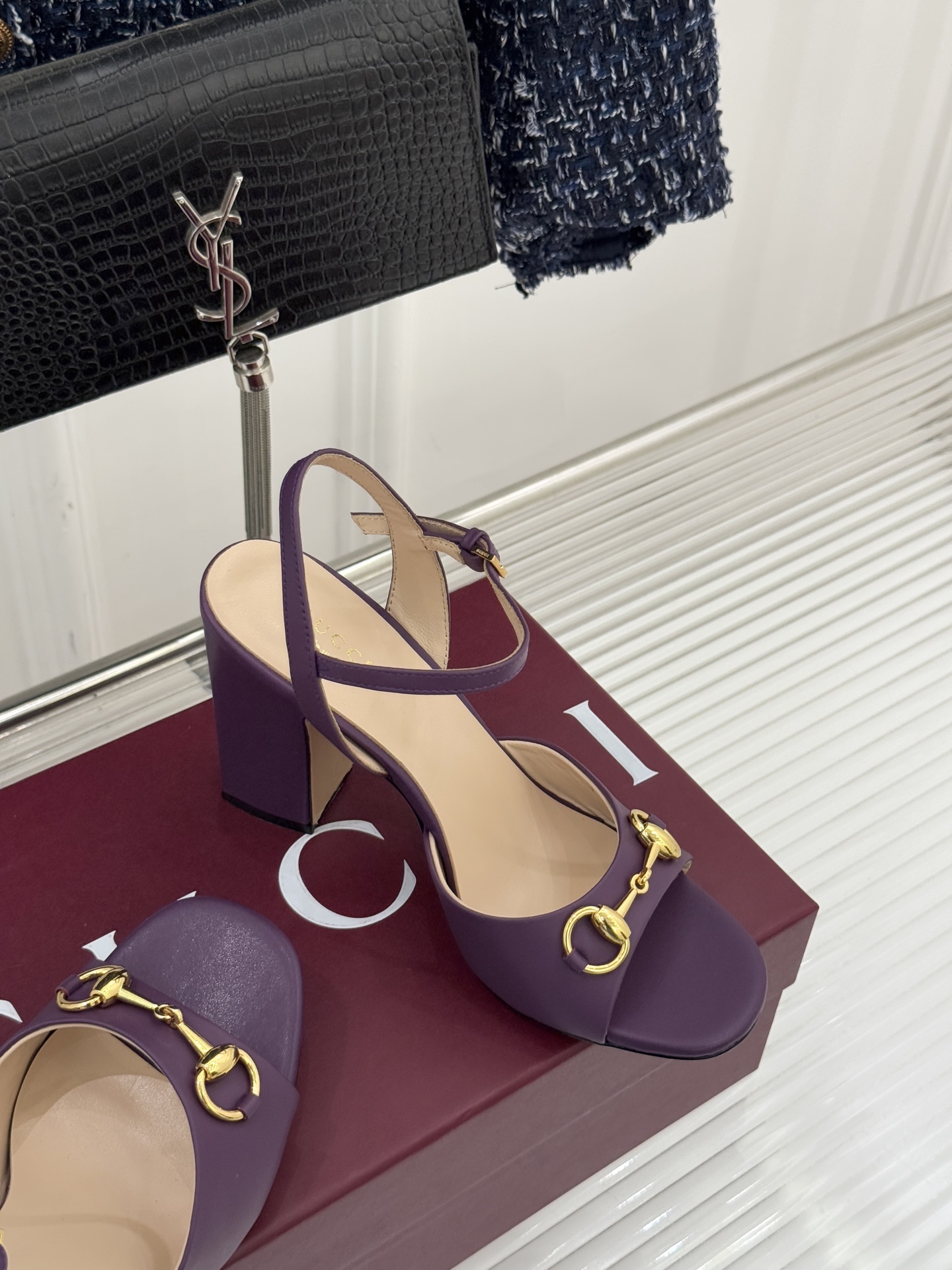 Gucci/古驰26WF新品马衔扣鱼嘴粗跟凉鞋G家2026春夏系列焕新经典它以意式松弛美学点亮夏日造型。