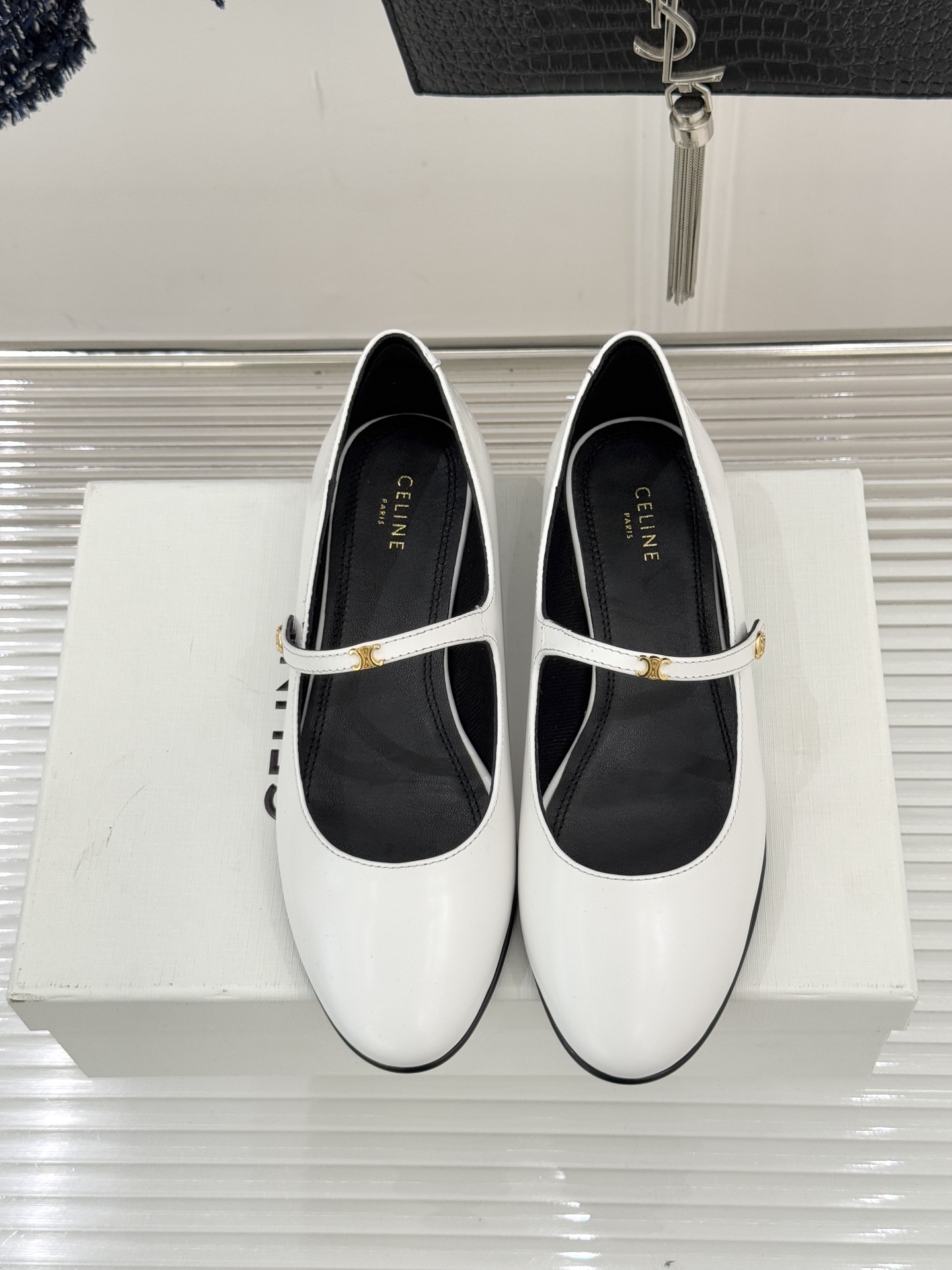 Celine/赛琳26WF新品凯旋门小logo一字带玛丽珍鞋Ce家2026春夏系列重塑法式经典这双玛丽珍