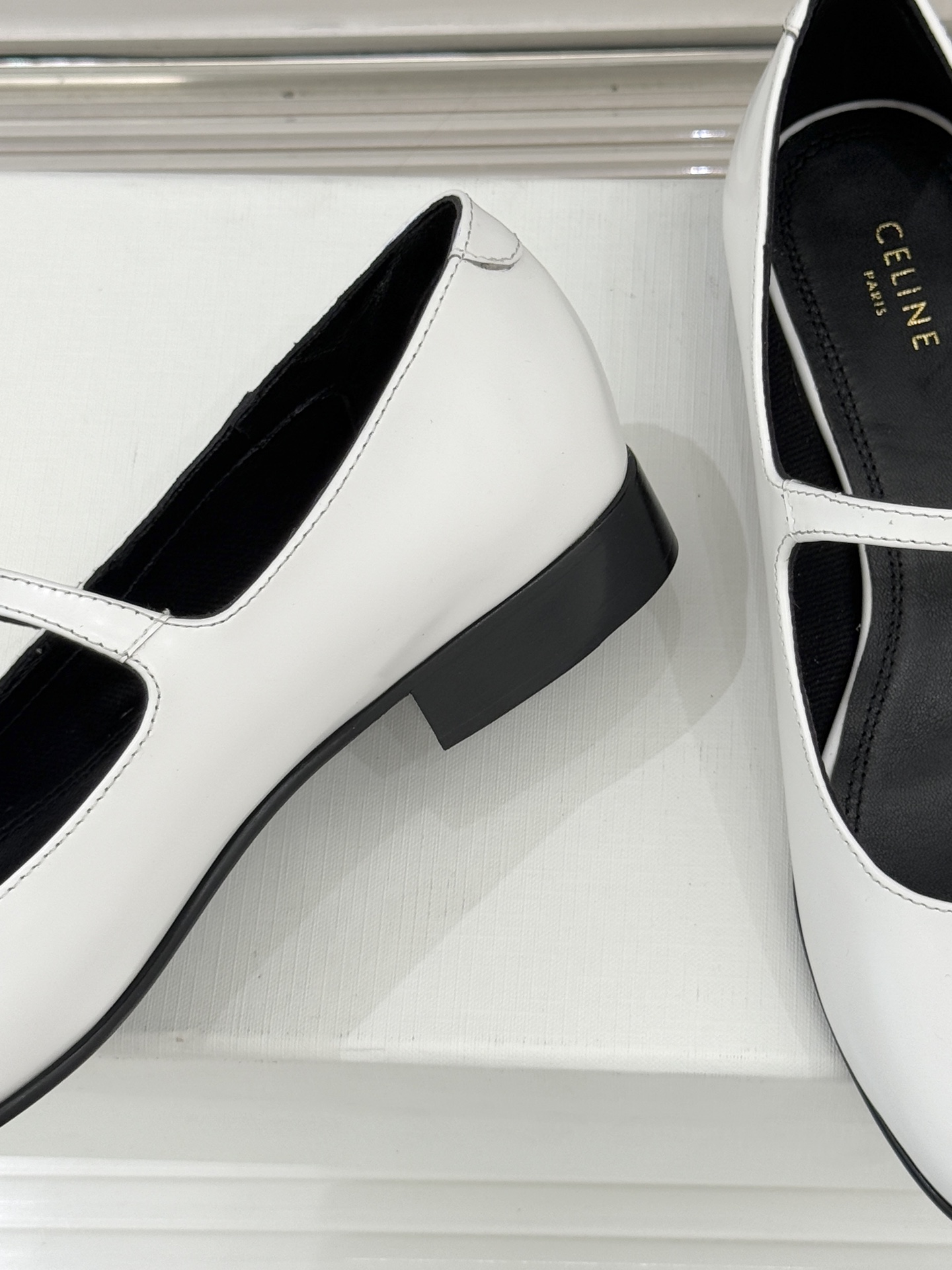 Celine/赛琳26WF新品凯旋门小logo一字带玛丽珍鞋Ce家2026春夏系列重塑法式经典这双玛丽珍