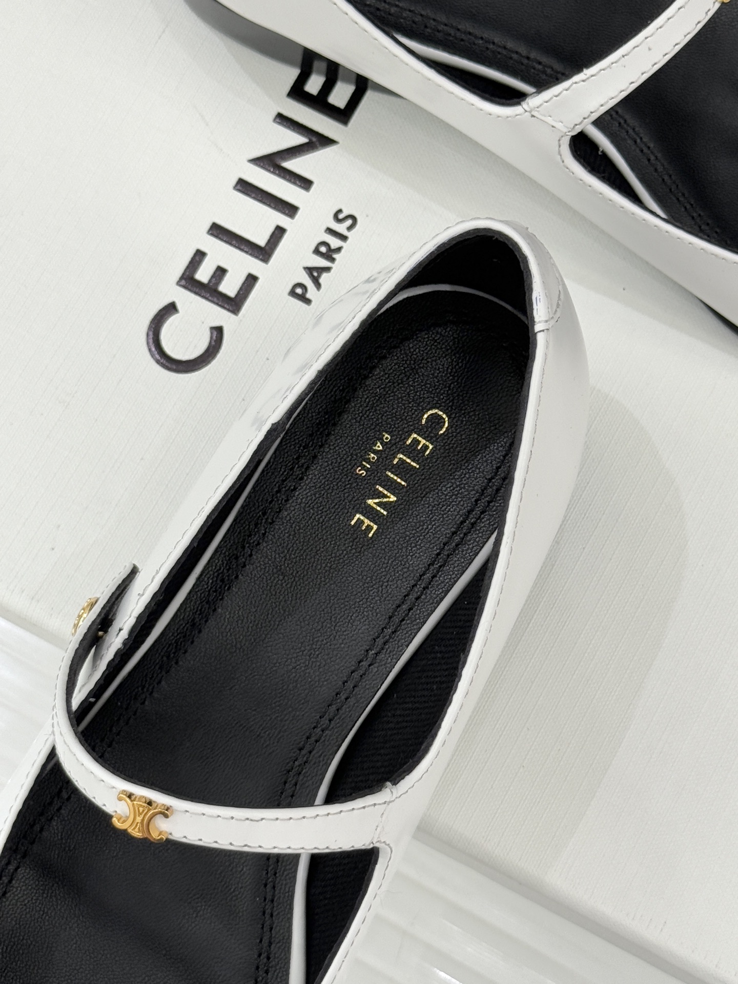 Celine/赛琳26WF新品凯旋门小logo一字带玛丽珍鞋Ce家2026春夏系列重塑法式经典这双玛丽珍