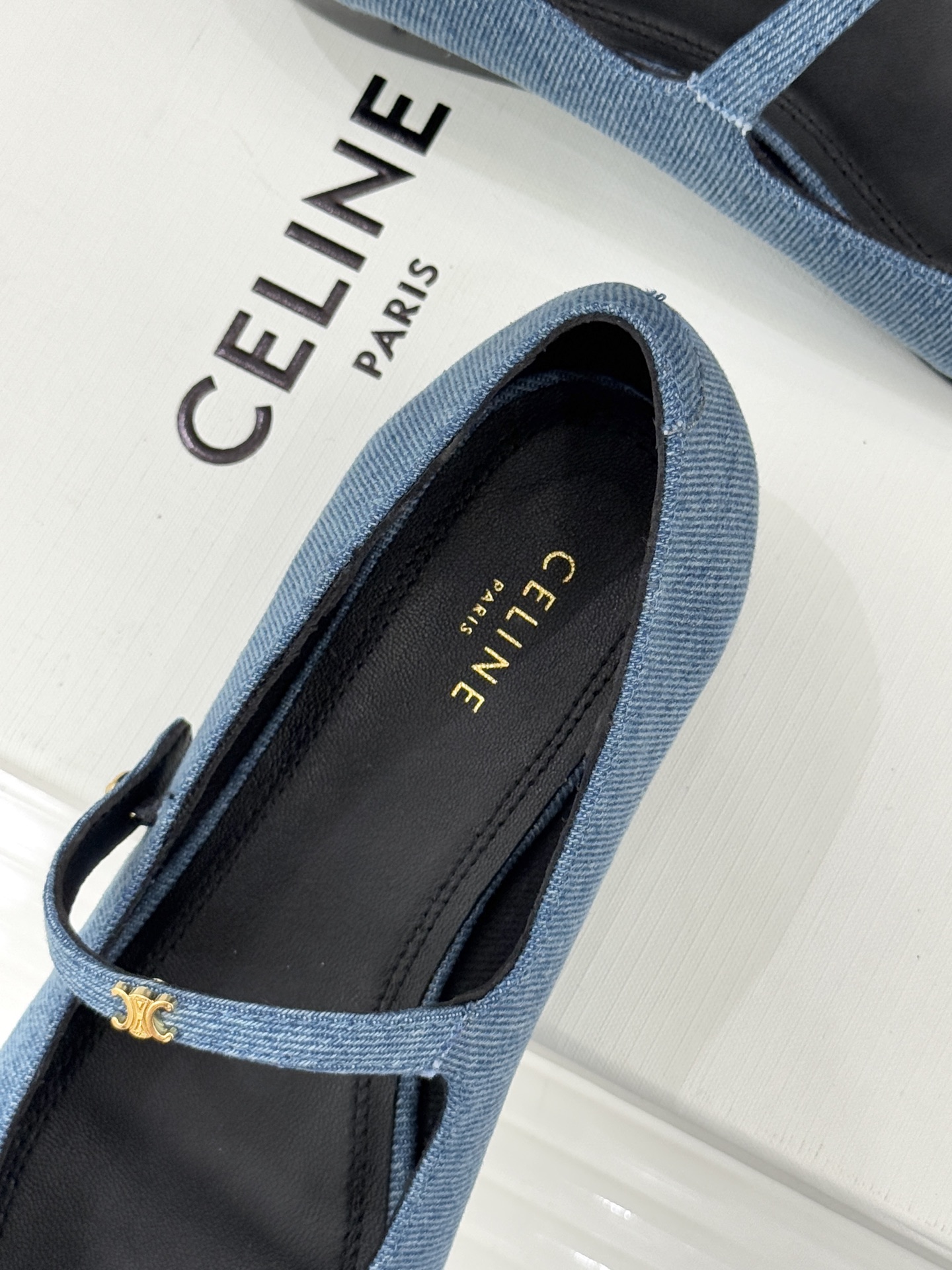 Celine/赛琳26WF新品凯旋门小logo一字带玛丽珍鞋Ce家2026春夏系列重塑法式经典这双玛丽珍