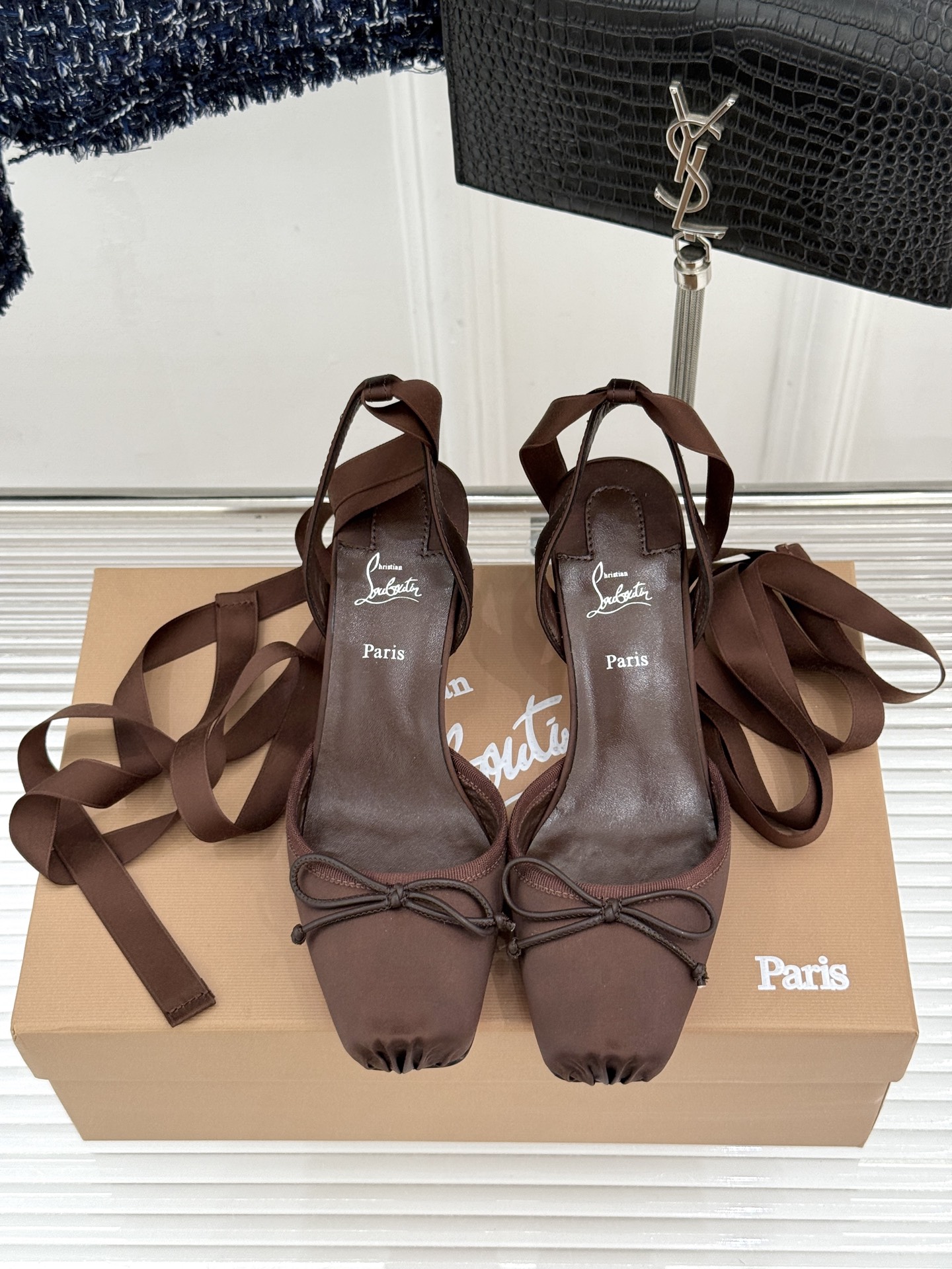 ChristinLouboutin/CL25WF新品猪鼻子蝴蝶结高跟凉鞋在时尚的舞台上CL始终是璀璨的明