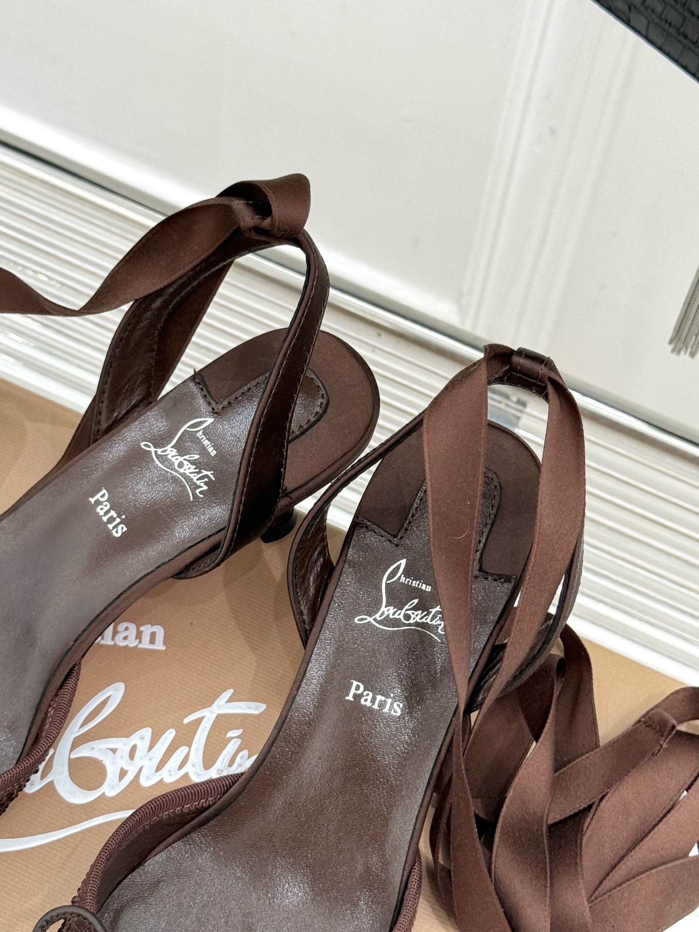 ChristinLouboutin/CL25WF新品猪鼻子蝴蝶结高跟凉鞋在时尚的舞台上CL始终是璀璨的明