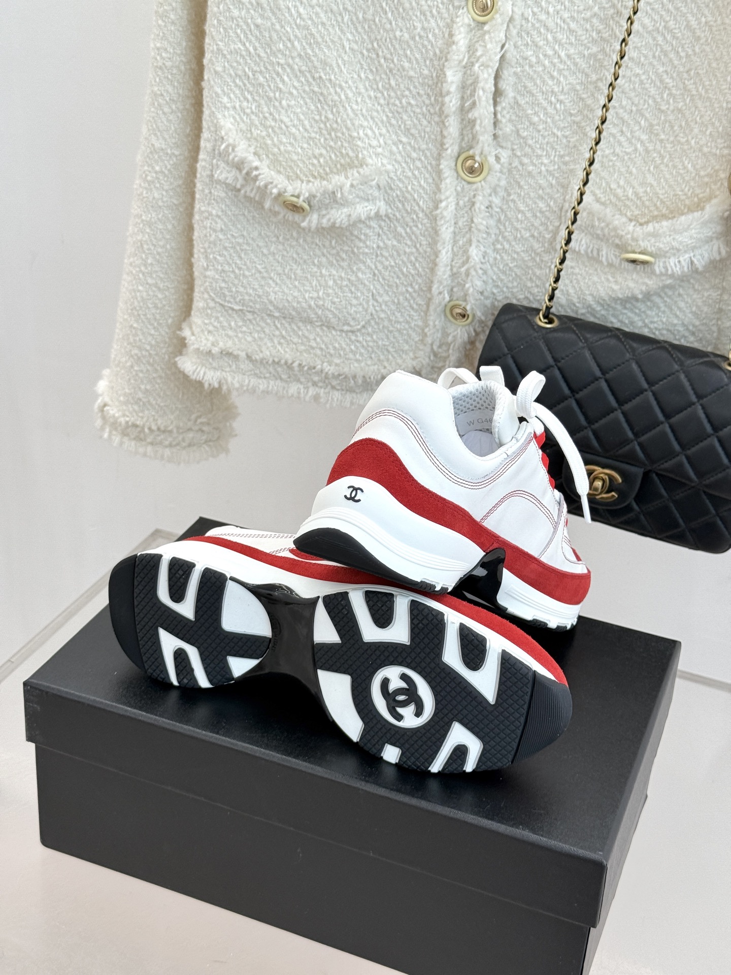 CHANE* ｜小香26S新品双C运动鞋时尚圈又双叒被香奈儿拿捏住了！就成了各路时髦精的心头好标志性的双