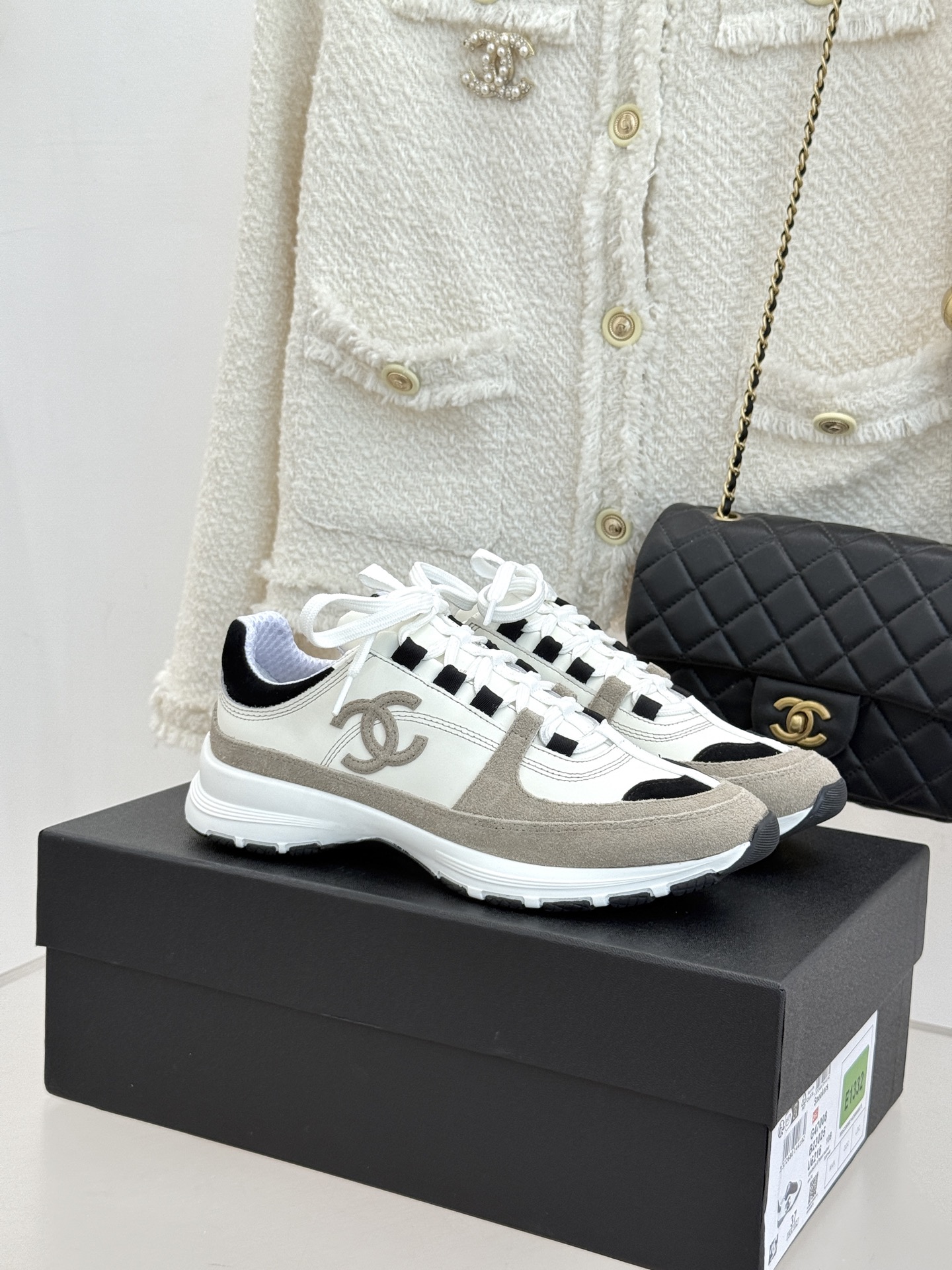 CHANE* ｜小香26S新品双C运动鞋时尚圈又双叒被香奈儿拿捏住了！就成了各路时髦精的心头好标志性的双