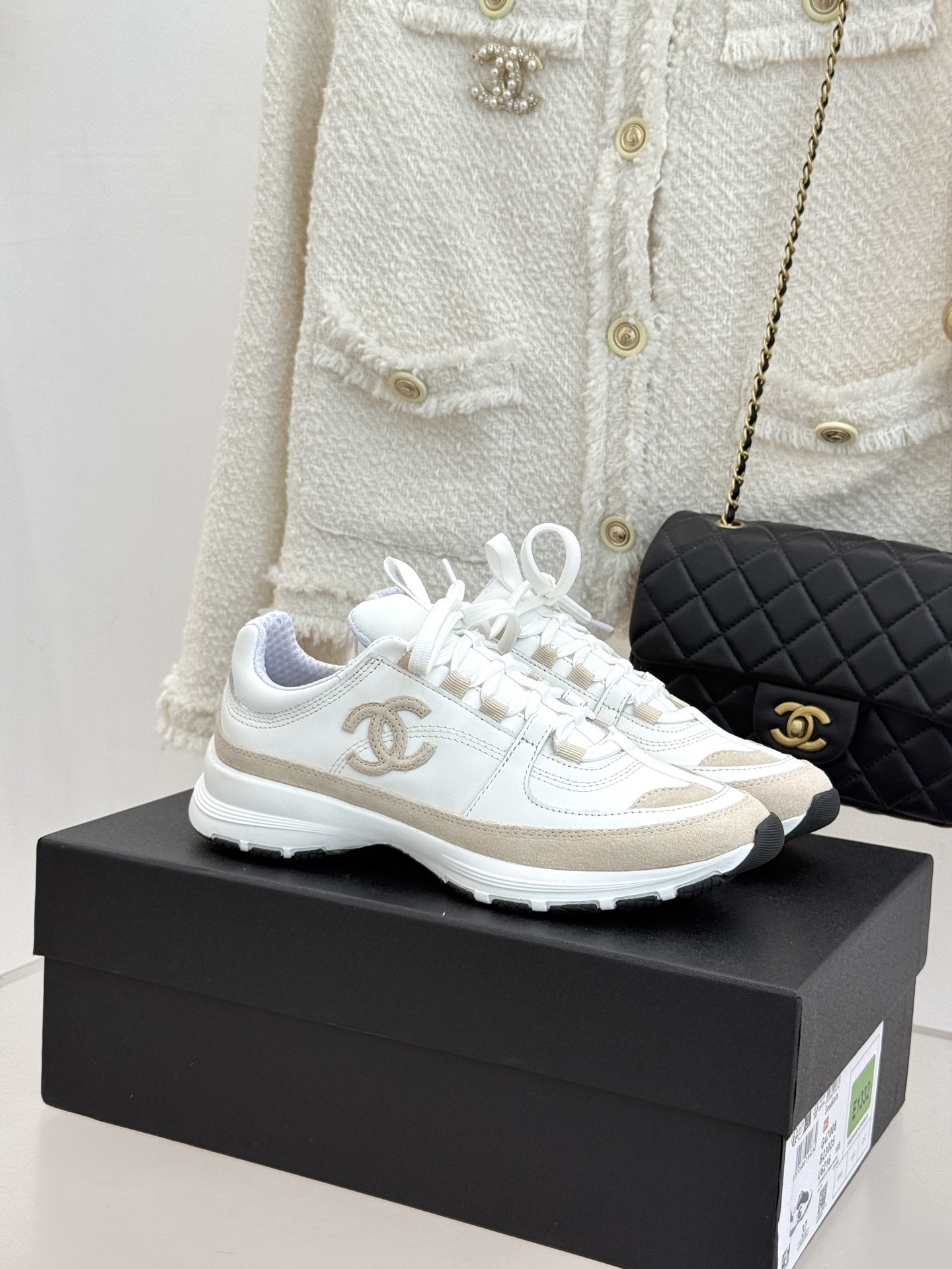 CHANE* ｜小香26S新品双C运动鞋时尚圈又双叒被香奈儿拿捏住了！就成了各路时髦精的心头好标志性的双