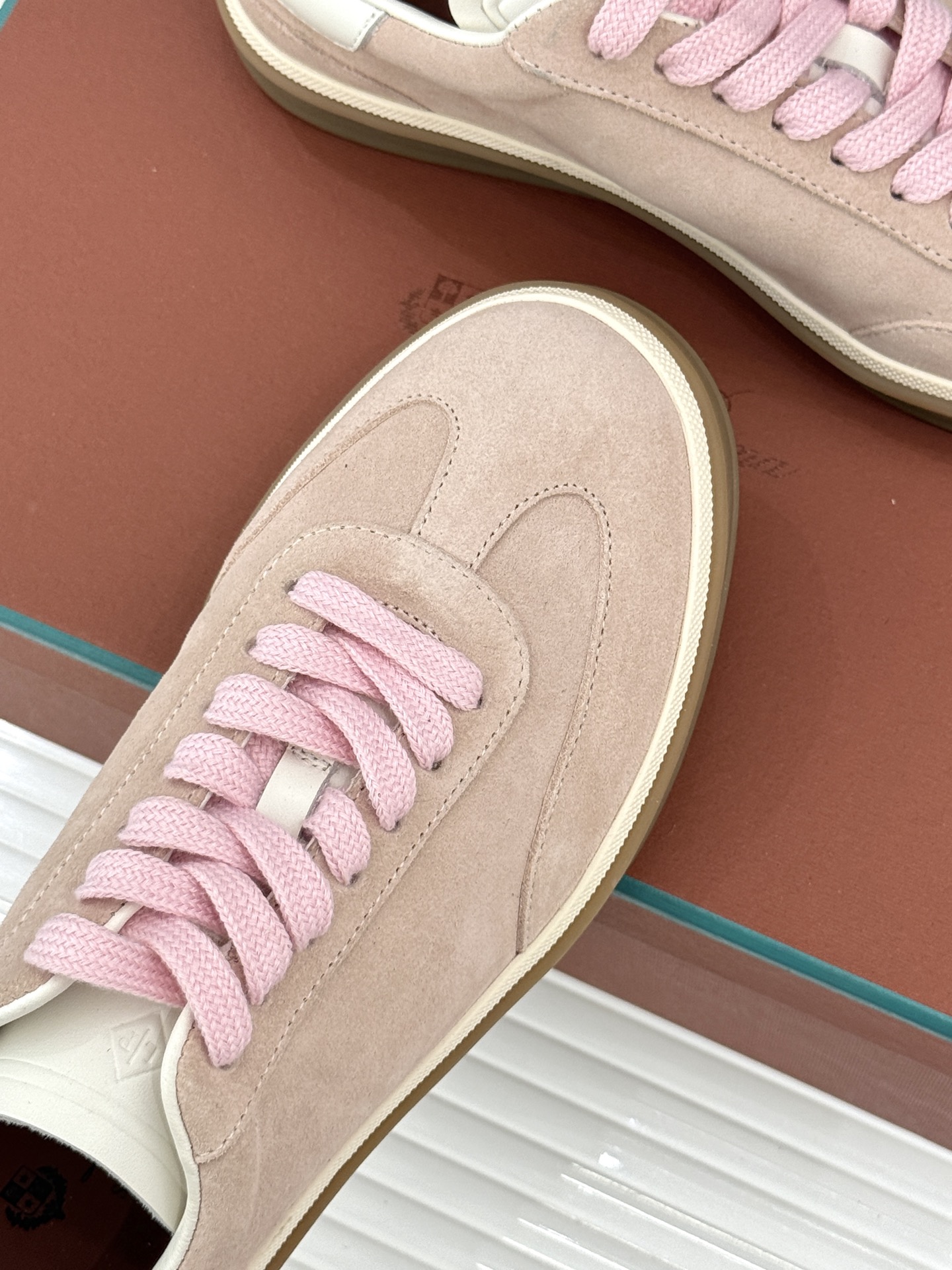 （配原版飞机盒）Loro Piana/LP Tennis Walk情侣款经典复古休闲德训鞋很松弛的老钱风