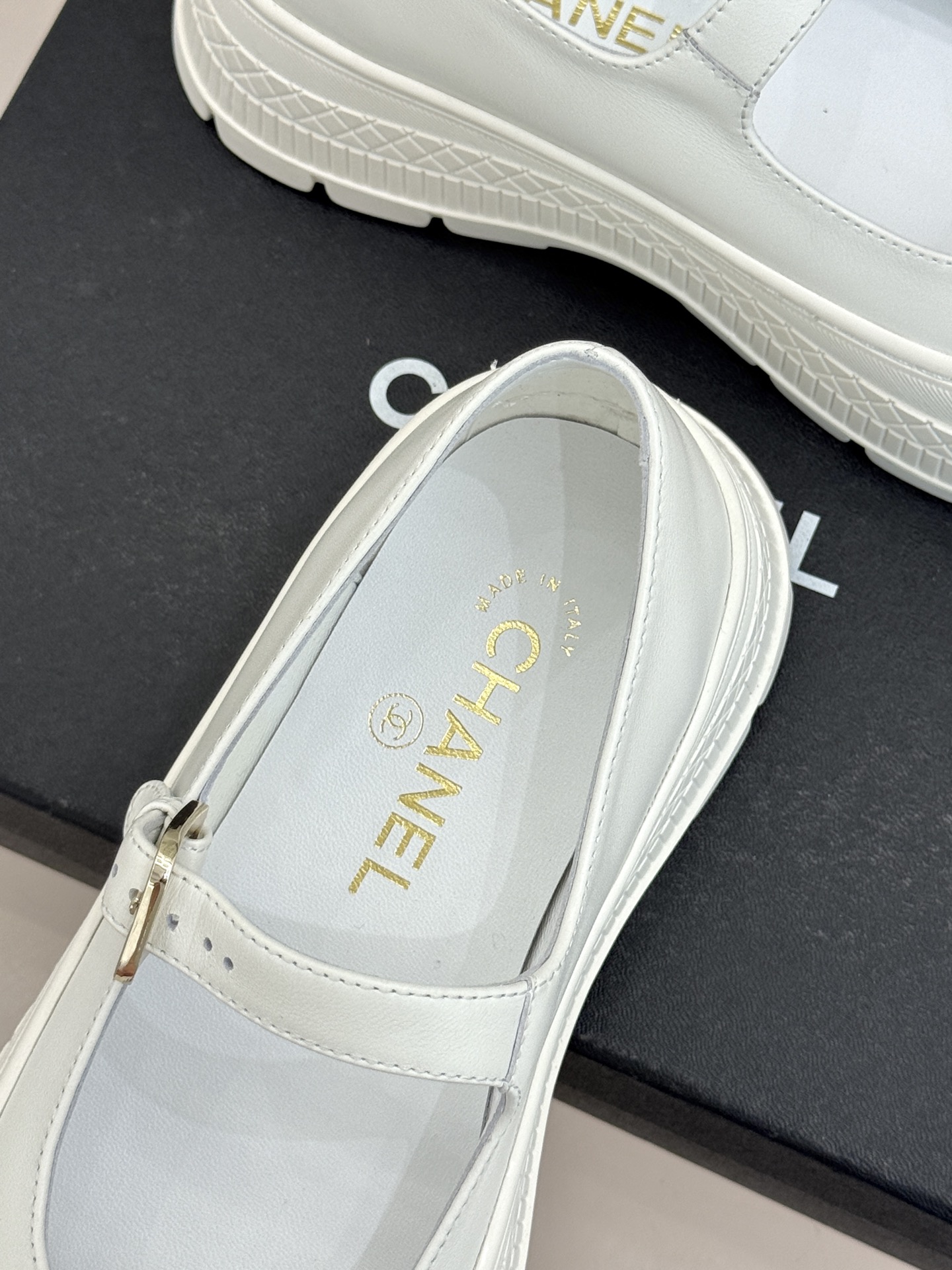 CHANE*｜小香26P双C厚底松糕玛丽珍鞋将复古玛丽珍与摩登松糕底精妙融合重塑法式优雅新范式 高级感满