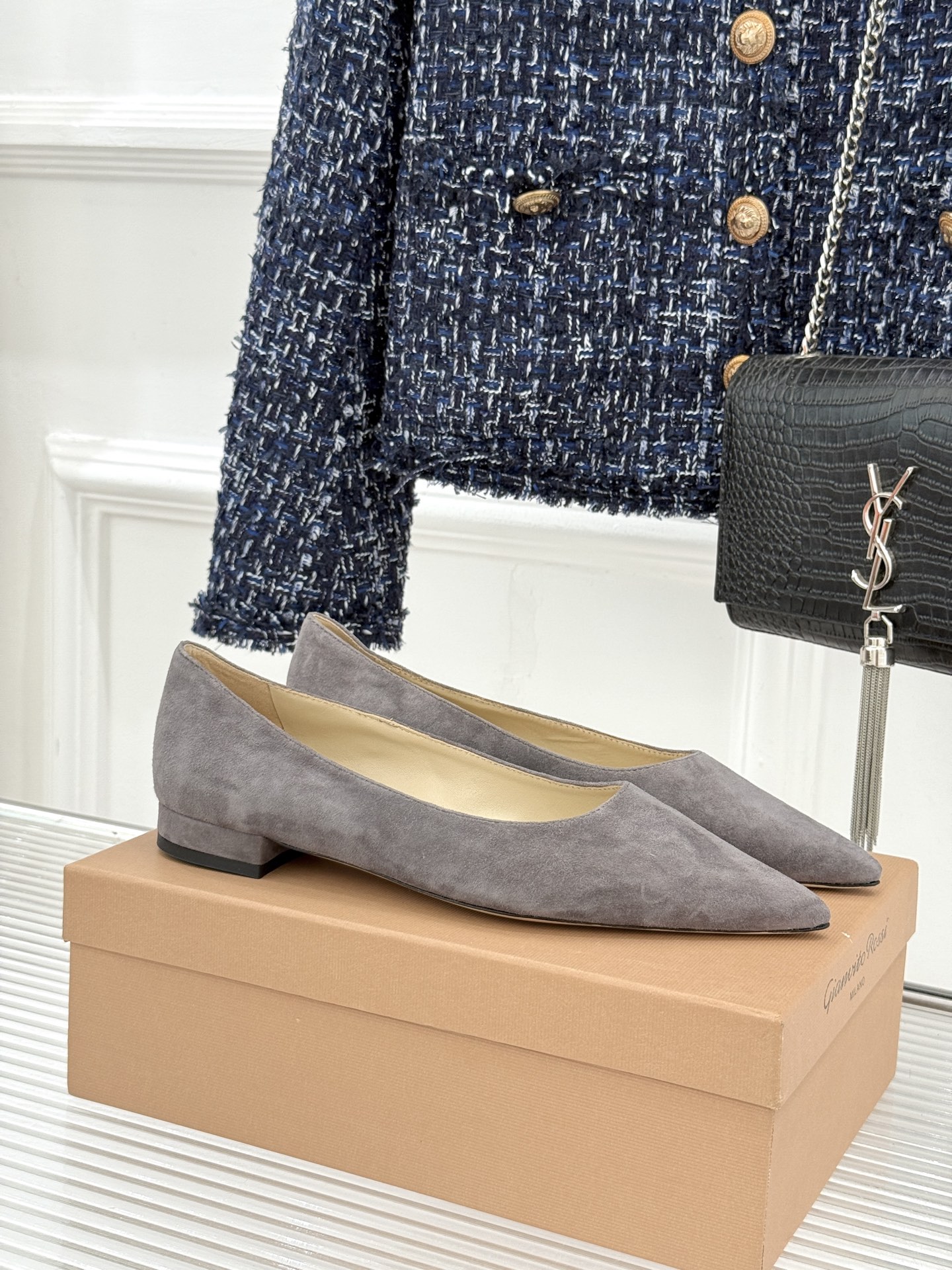 Gianvito Rossi经典极简尖头高跟鞋单鞋以「删繁就简」的意式匠心将高奢质感藏于利落线条让每一步